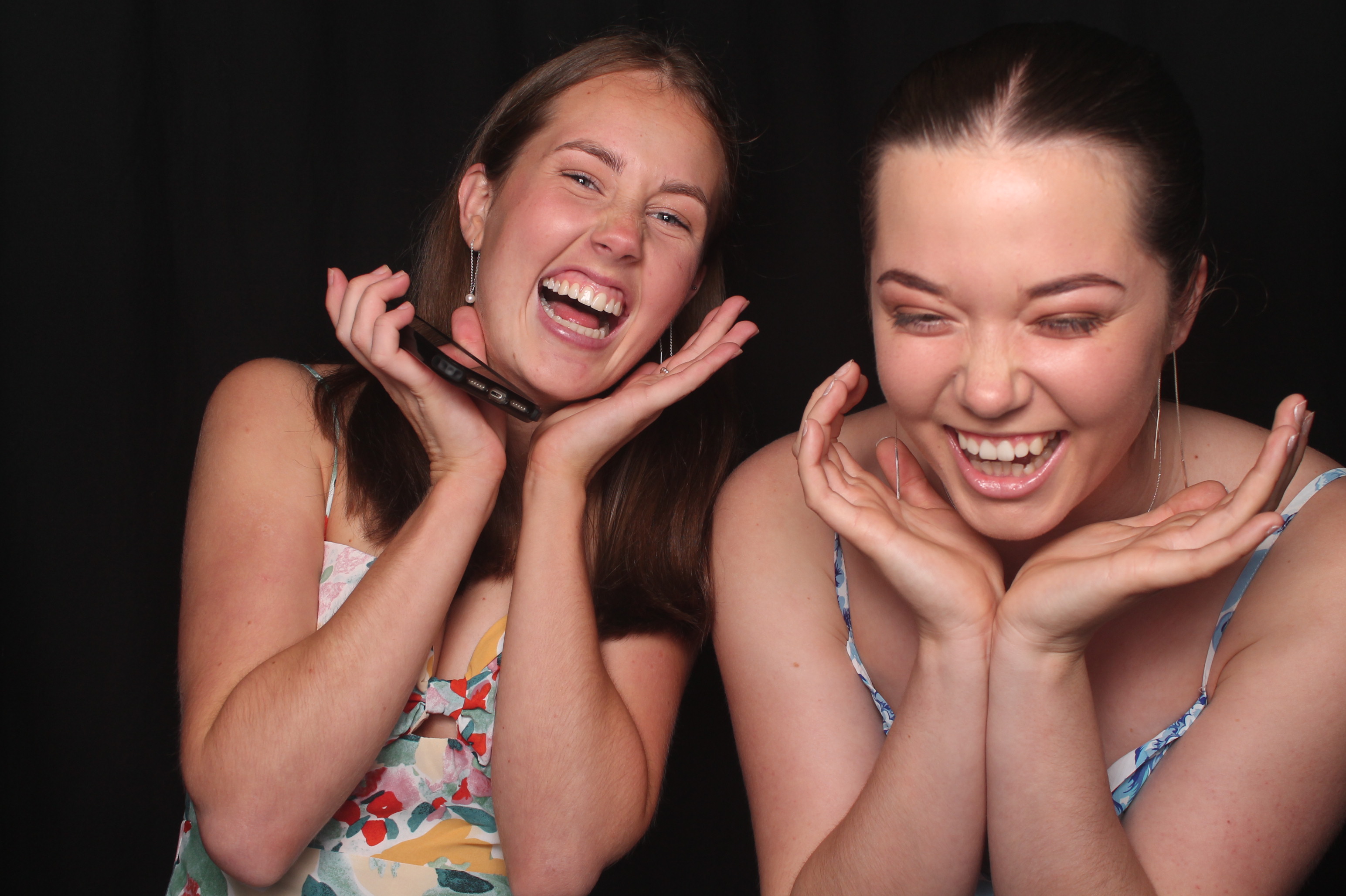 Solway College Ball 2022 | View more photos from the event at wgtngallery.classicphotobooths.co.nz/u/wgtncpbgallery/Solway-College-Ball-2022