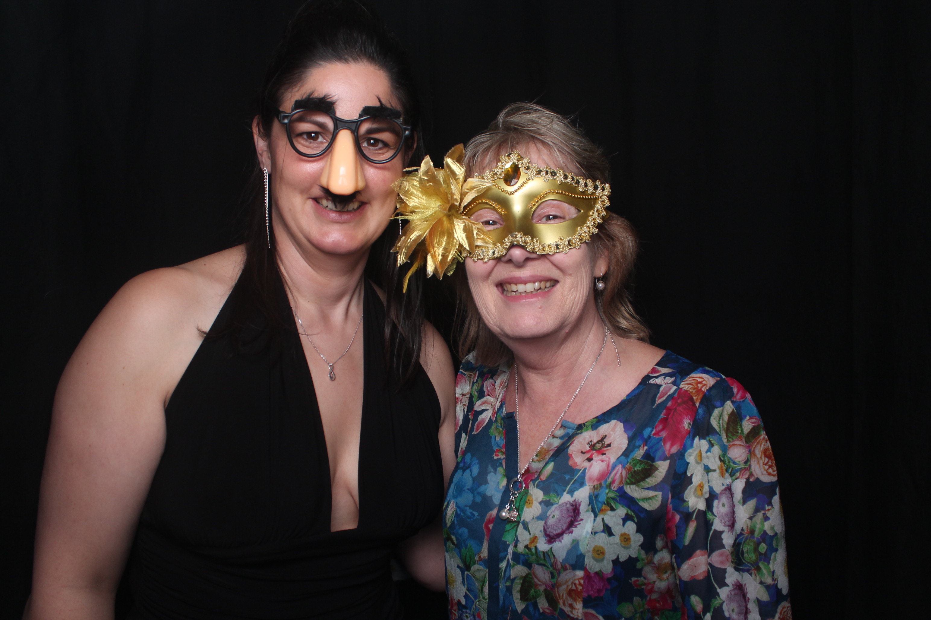 Solway College Ball 2022 | View more photos from the event at wgtngallery.classicphotobooths.co.nz/u/wgtncpbgallery/Solway-College-Ball-2022