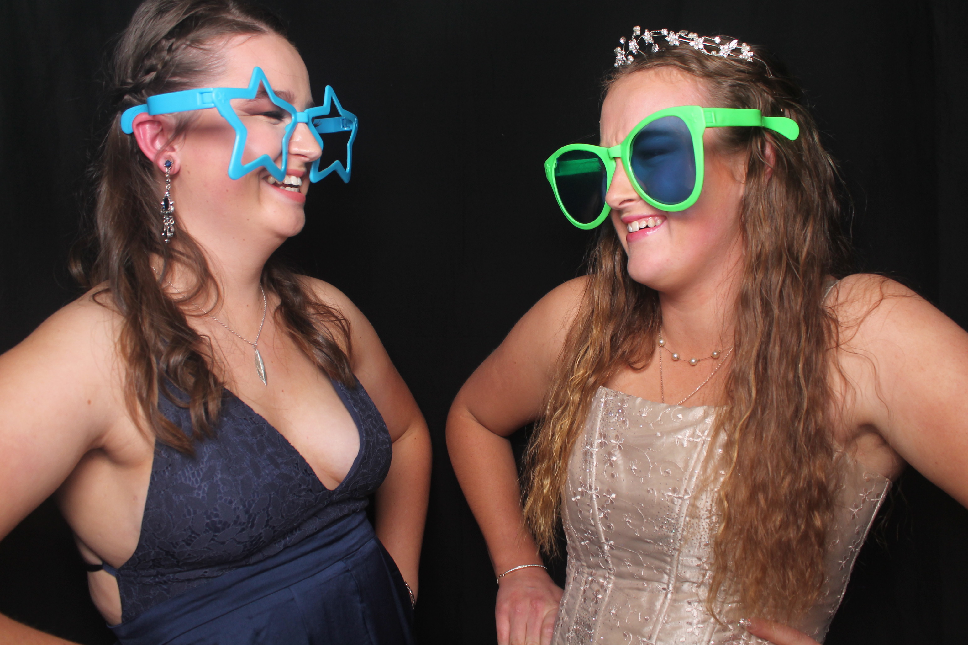 Solway College Ball 2022 | View more photos from the event at wgtngallery.classicphotobooths.co.nz/u/wgtncpbgallery/Solway-College-Ball-2022