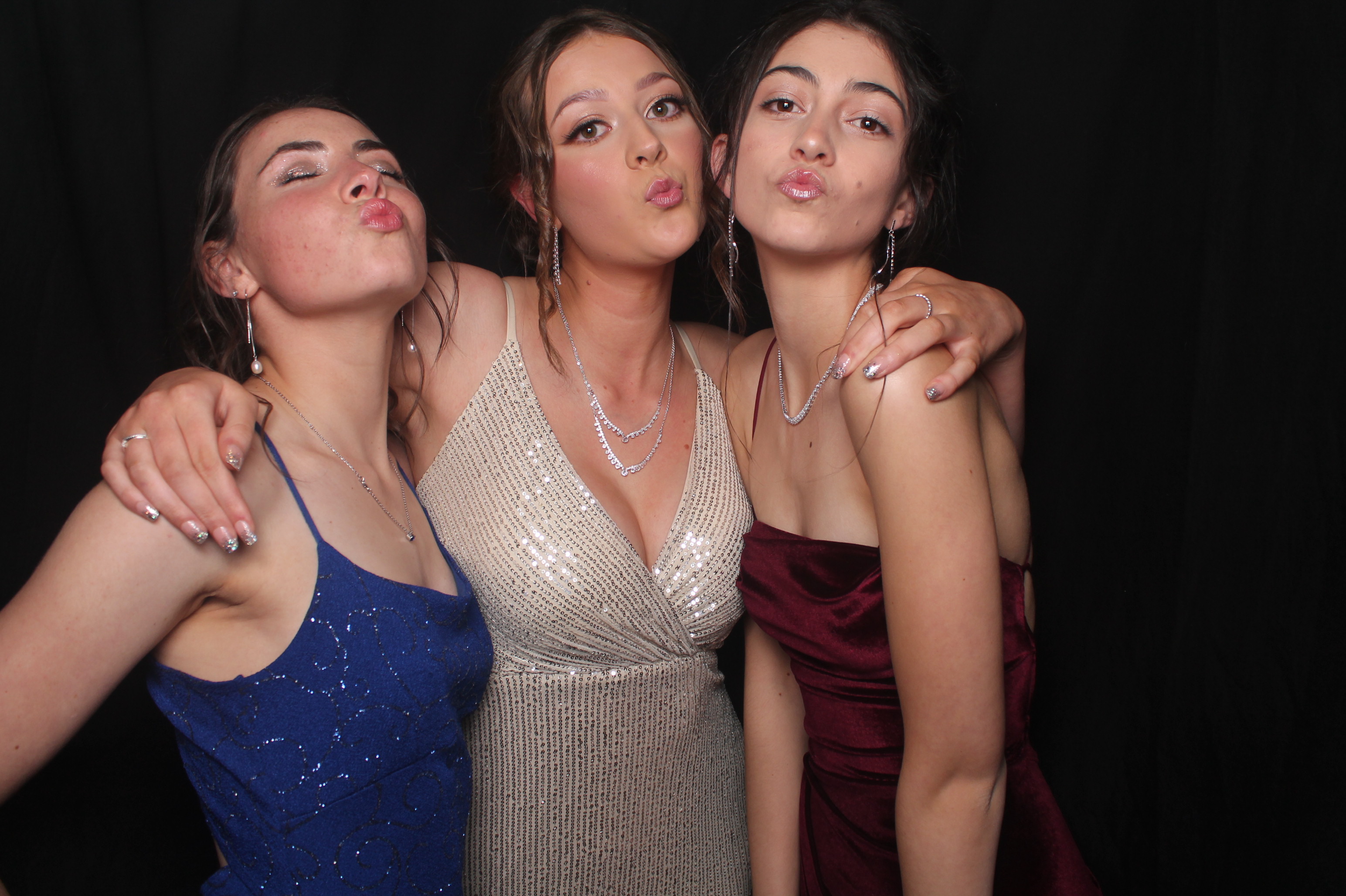 Solway College Ball 2022 | View more photos from the event at wgtngallery.classicphotobooths.co.nz/u/wgtncpbgallery/Solway-College-Ball-2022