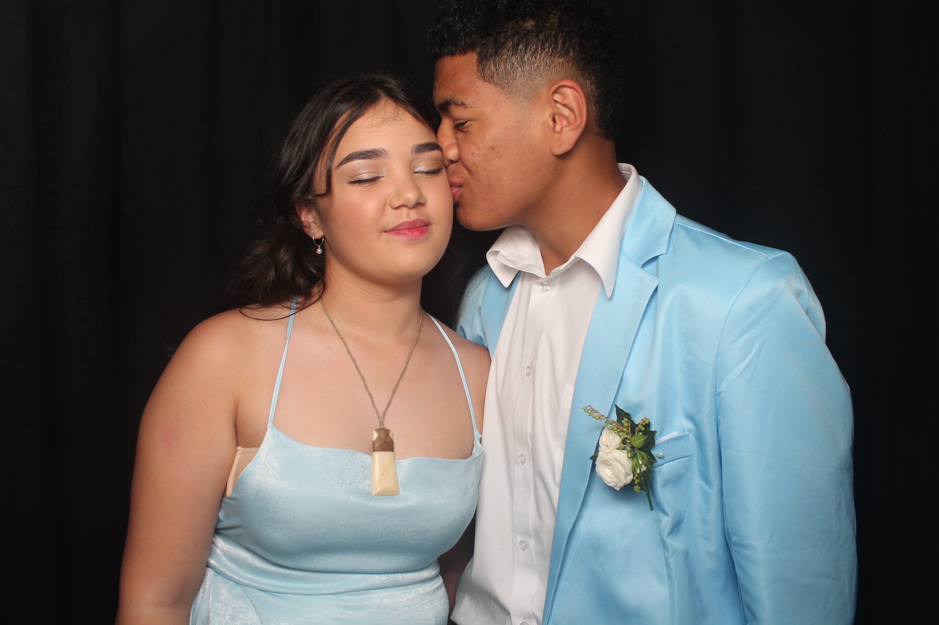 Solway College Ball 2022 | View more photos from the event at wgtngallery.classicphotobooths.co.nz/u/wgtncpbgallery/Solway-College-Ball-2022