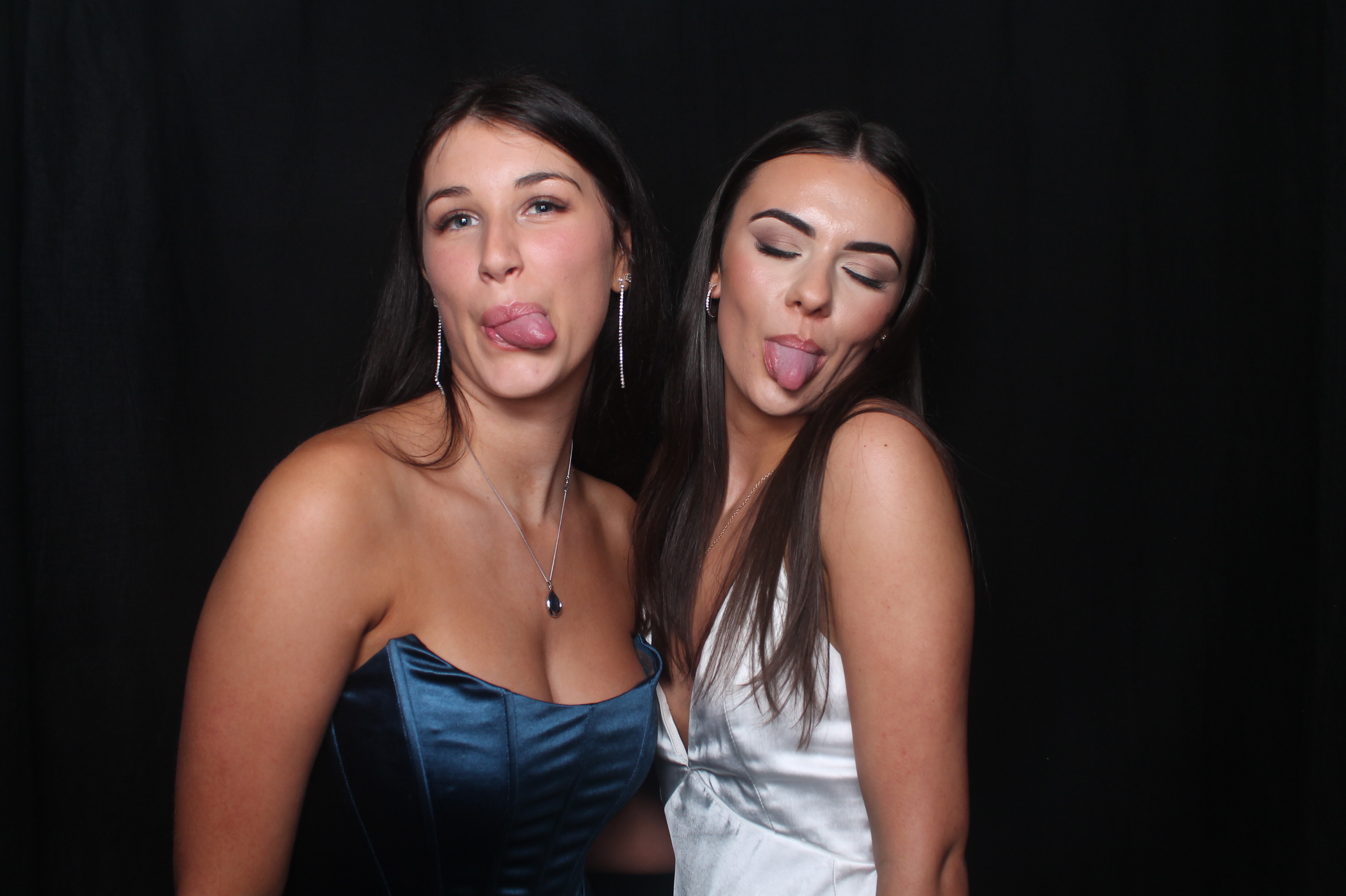 Solway College Ball 2022 | View more photos from the event at wgtngallery.classicphotobooths.co.nz/u/wgtncpbgallery/Solway-College-Ball-2022