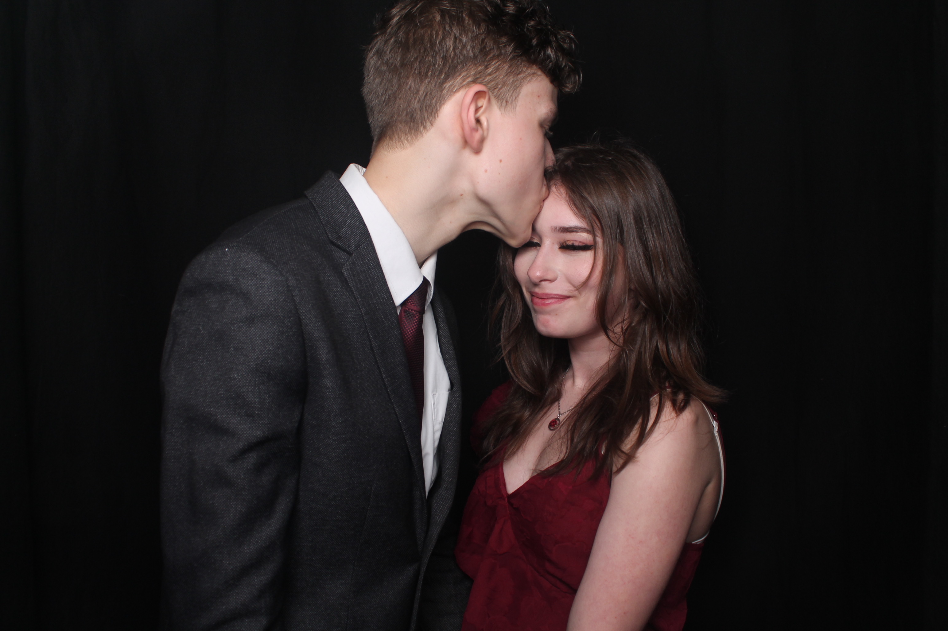 Solway College Ball 2022 | View more photos from the event at wgtngallery.classicphotobooths.co.nz/u/wgtncpbgallery/Solway-College-Ball-2022