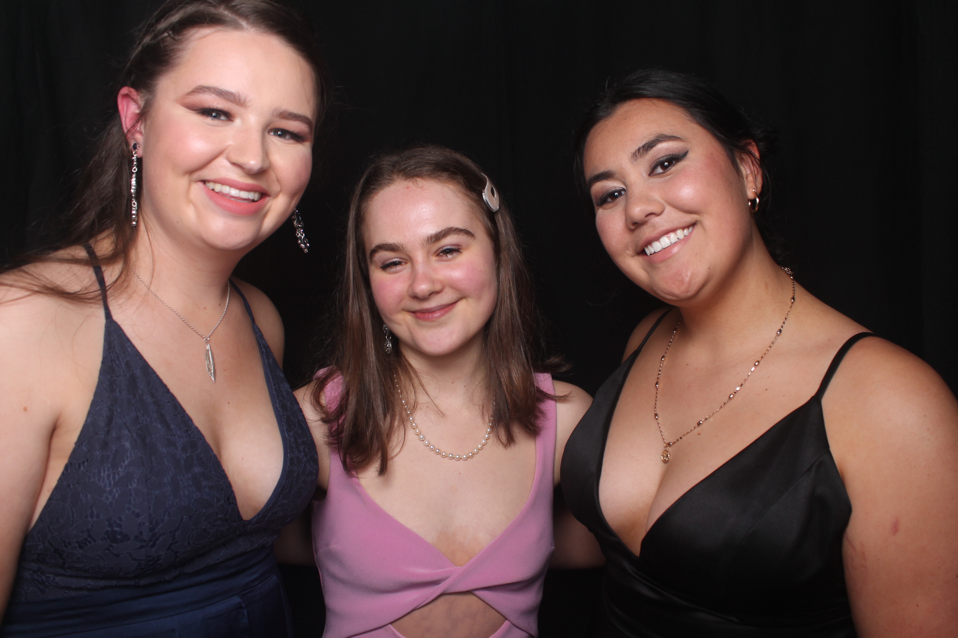 Solway College Ball 2022 | View more photos from the event at wgtngallery.classicphotobooths.co.nz/u/wgtncpbgallery/Solway-College-Ball-2022