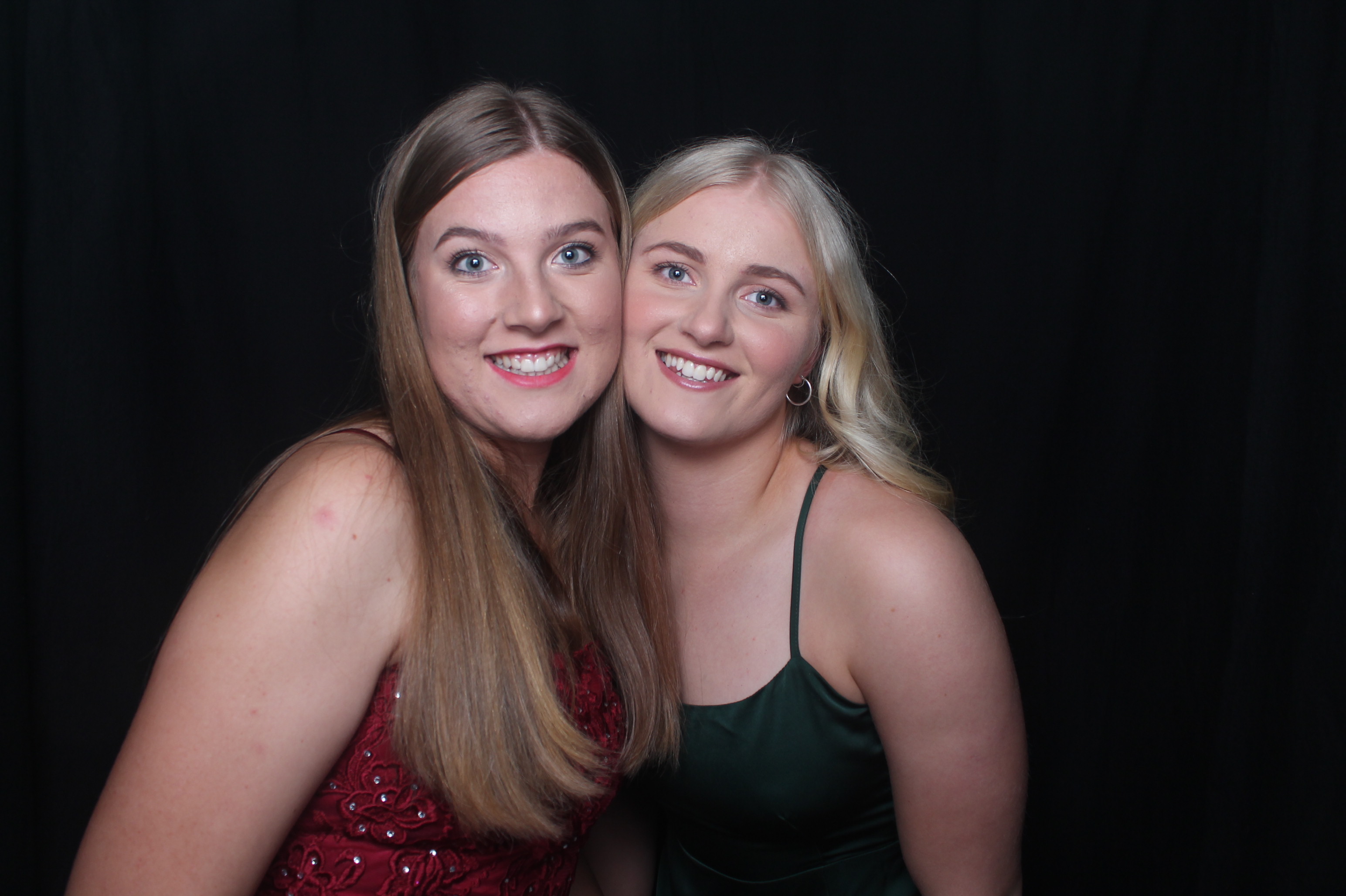 Solway College Ball 2022 | View more photos from the event at wgtngallery.classicphotobooths.co.nz/u/wgtncpbgallery/Solway-College-Ball-2022