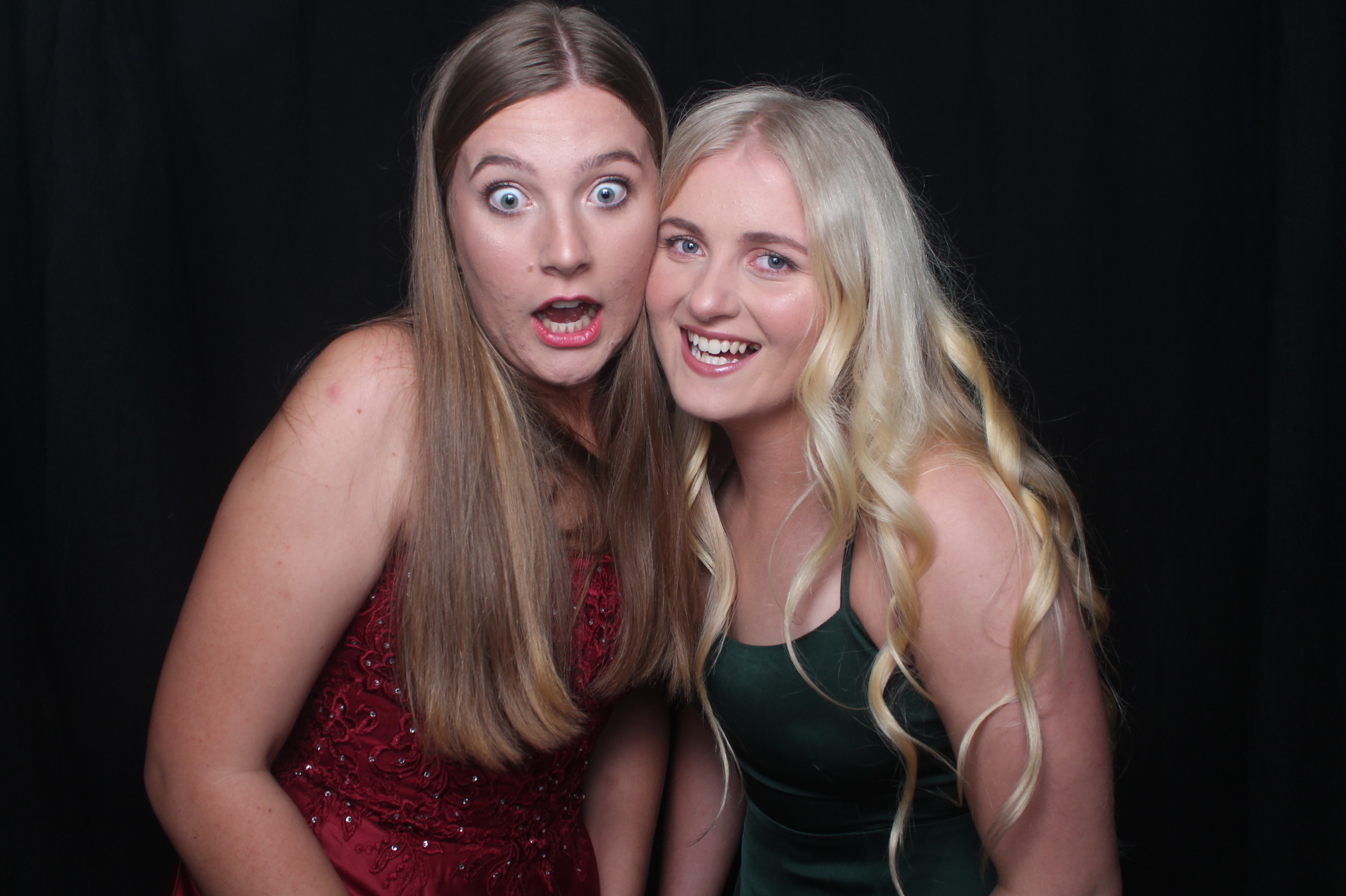 Solway College Ball 2022 | View more photos from the event at wgtngallery.classicphotobooths.co.nz/u/wgtncpbgallery/Solway-College-Ball-2022