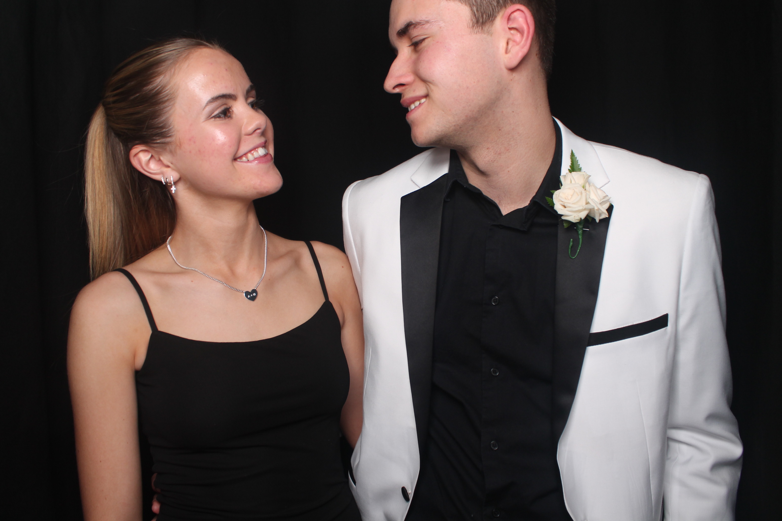 Solway College Ball 2022 | View more photos from the event at wgtngallery.classicphotobooths.co.nz/u/wgtncpbgallery/Solway-College-Ball-2022