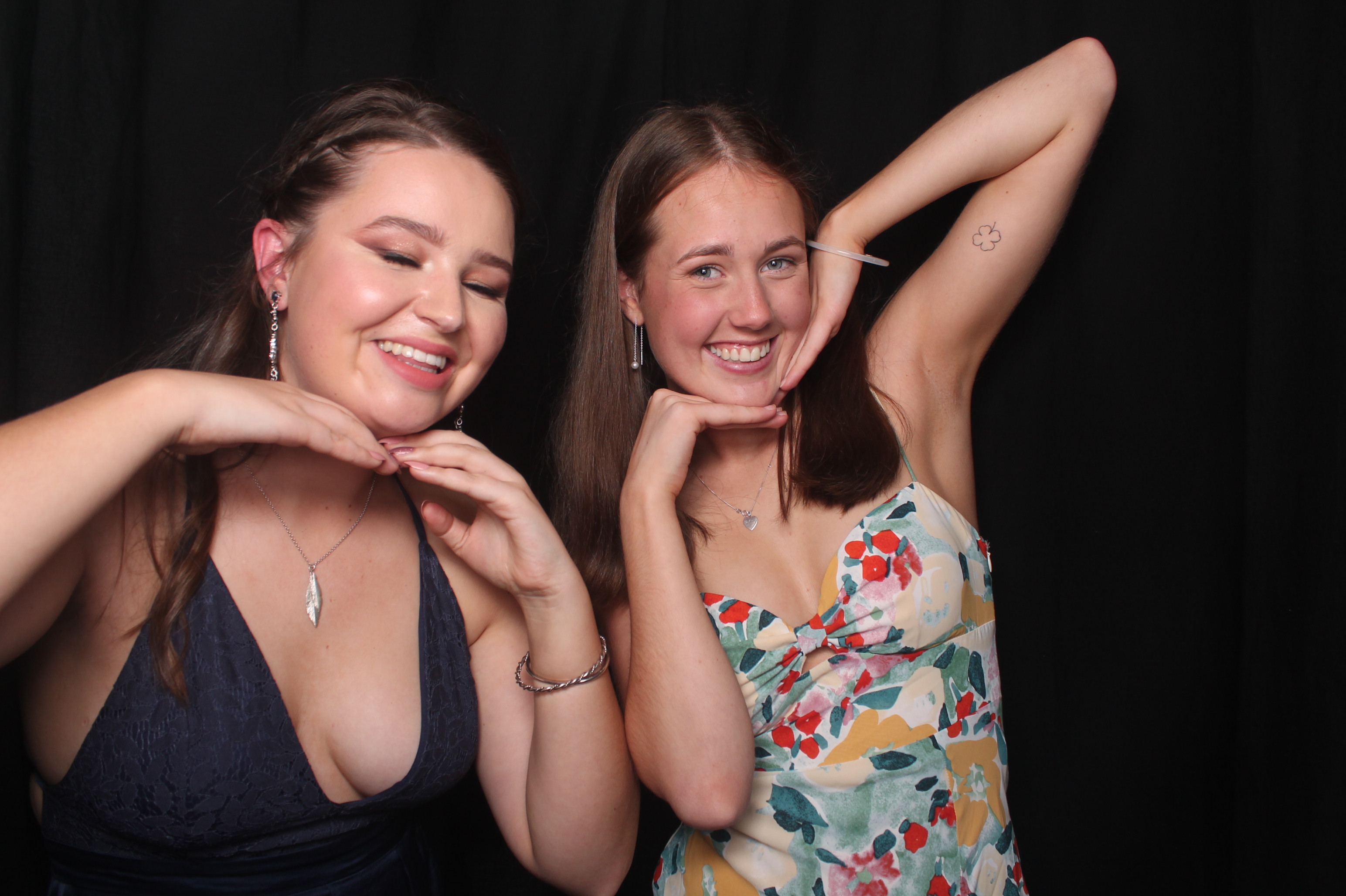 Solway College Ball 2022 | View more photos from the event at wgtngallery.classicphotobooths.co.nz/u/wgtncpbgallery/Solway-College-Ball-2022