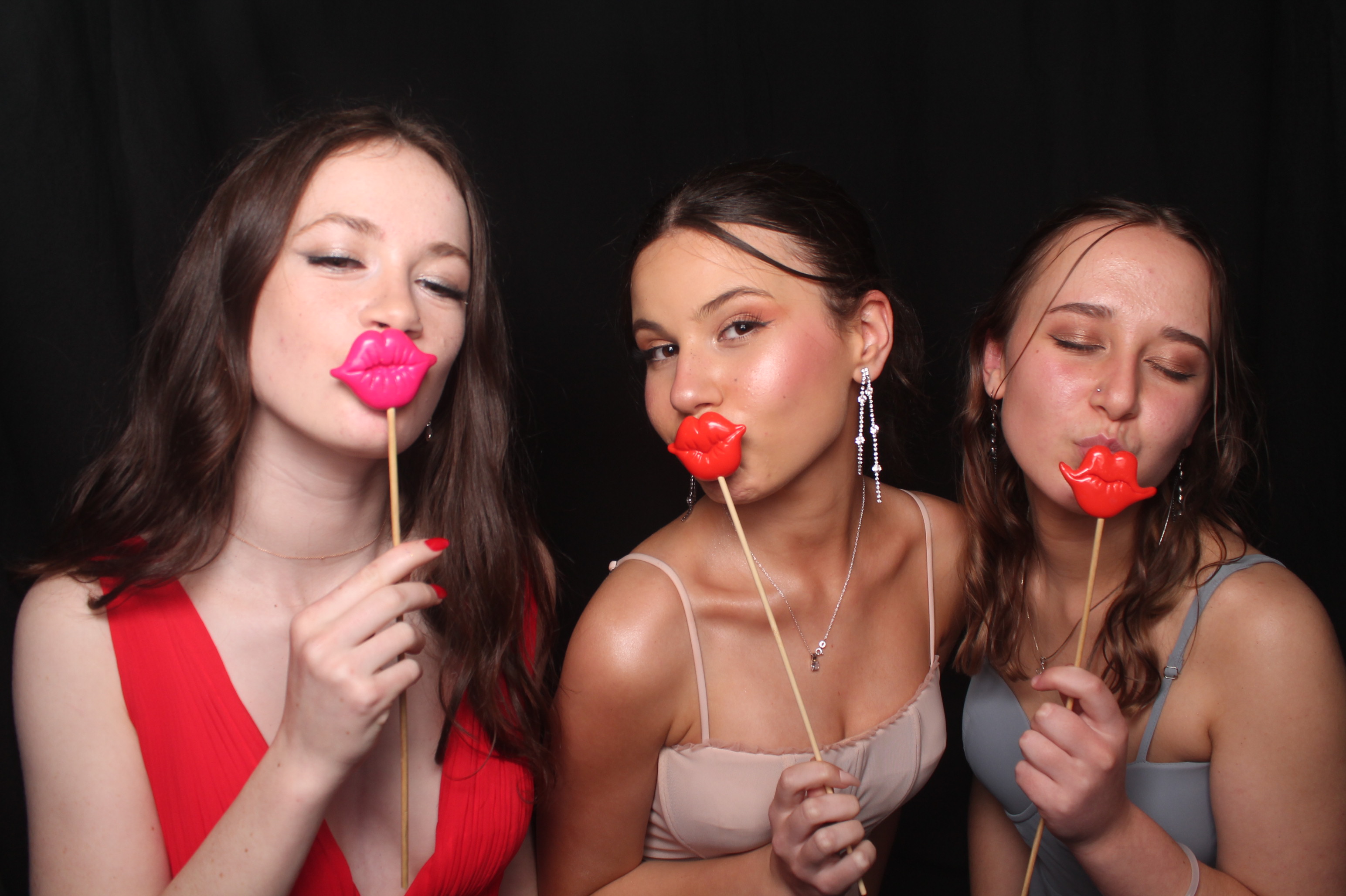 Solway College Ball 2022 | View more photos from the event at wgtngallery.classicphotobooths.co.nz/u/wgtncpbgallery/Solway-College-Ball-2022