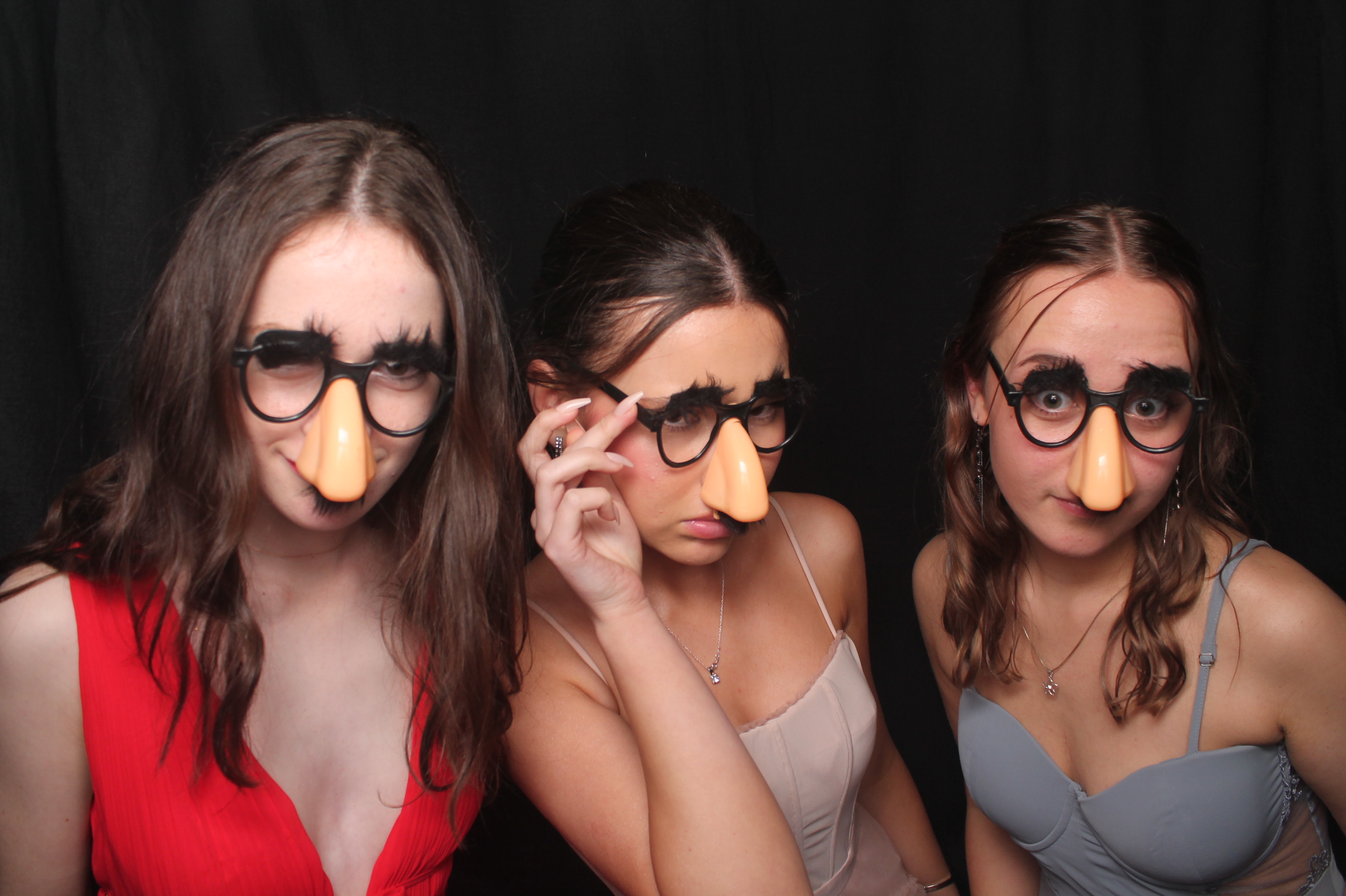 Solway College Ball 2022 | View more photos from the event at wgtngallery.classicphotobooths.co.nz/u/wgtncpbgallery/Solway-College-Ball-2022