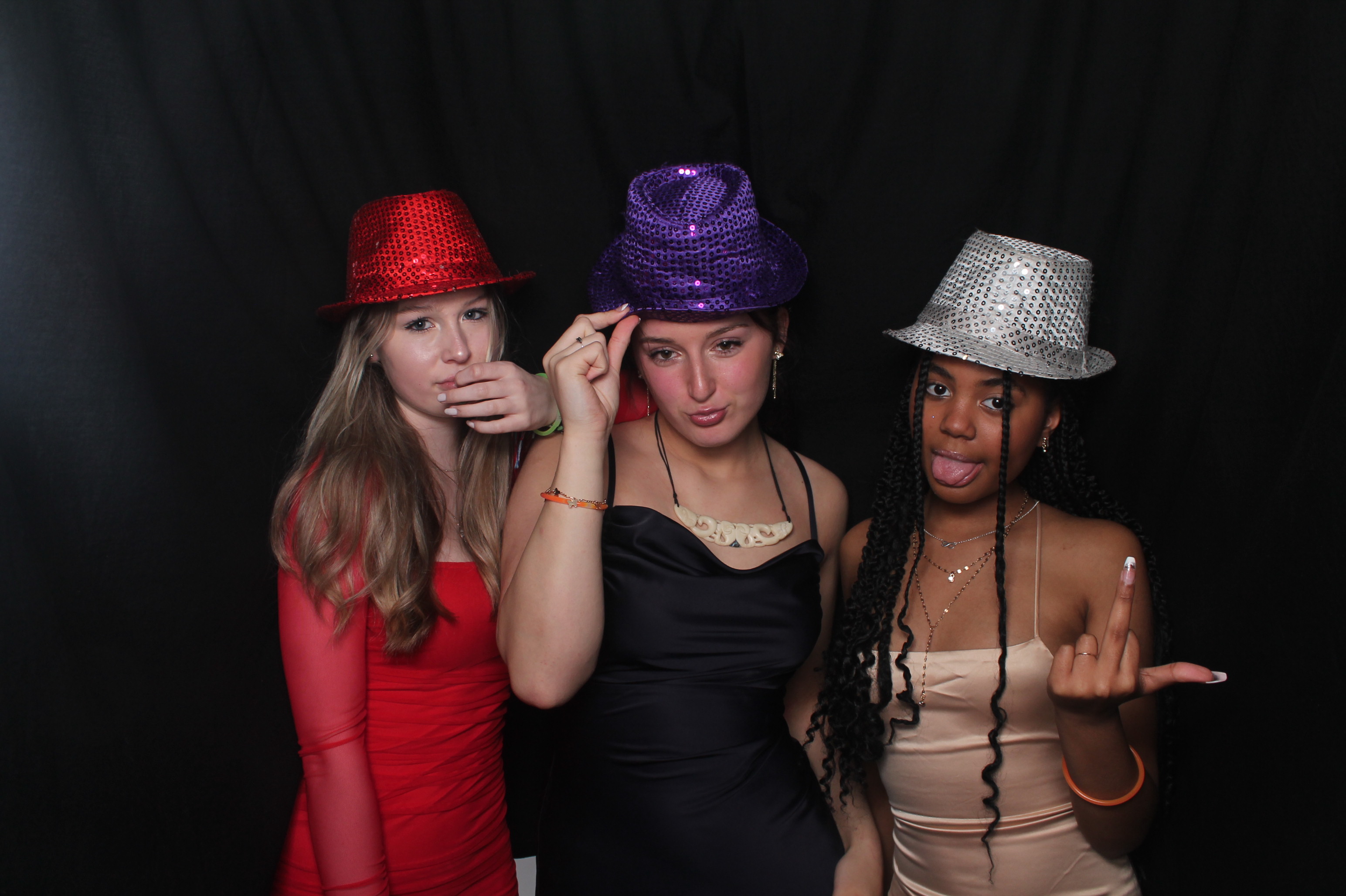 Solway College Ball 2022 | View more photos from the event at wgtngallery.classicphotobooths.co.nz/u/wgtncpbgallery/Solway-College-Ball-2022