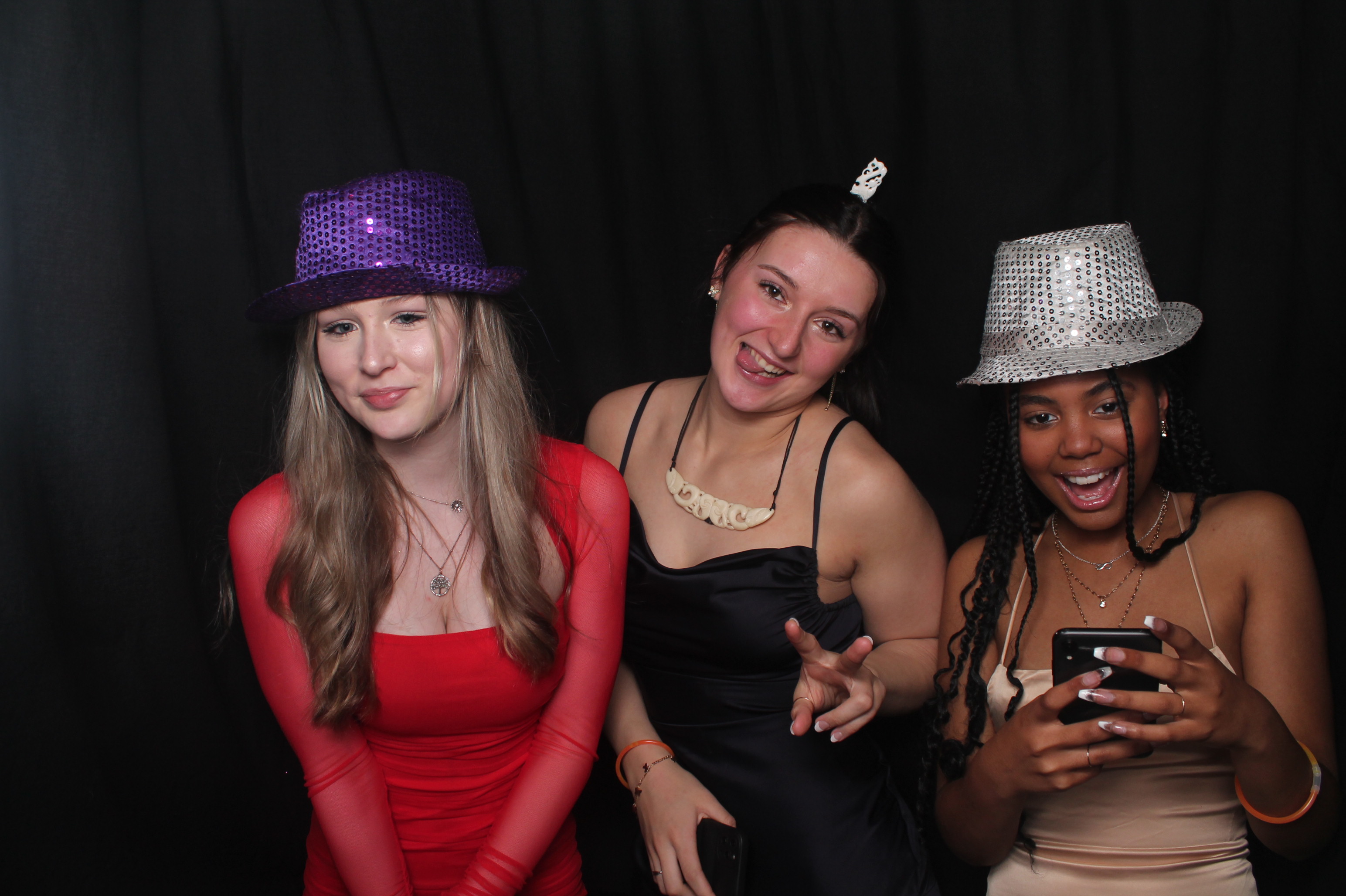 Solway College Ball 2022 | View more photos from the event at wgtngallery.classicphotobooths.co.nz/u/wgtncpbgallery/Solway-College-Ball-2022