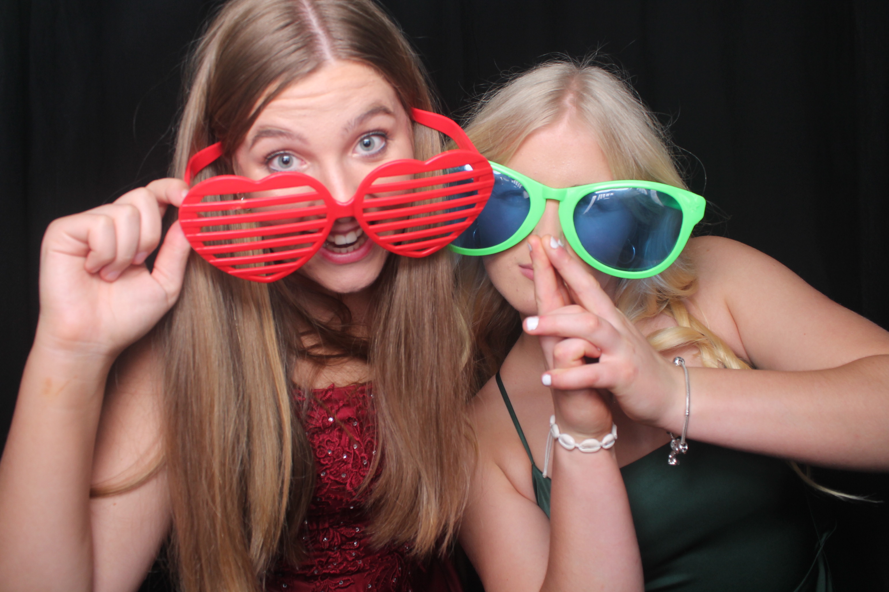 Solway College Ball 2022 | View more photos from the event at wgtngallery.classicphotobooths.co.nz/u/wgtncpbgallery/Solway-College-Ball-2022