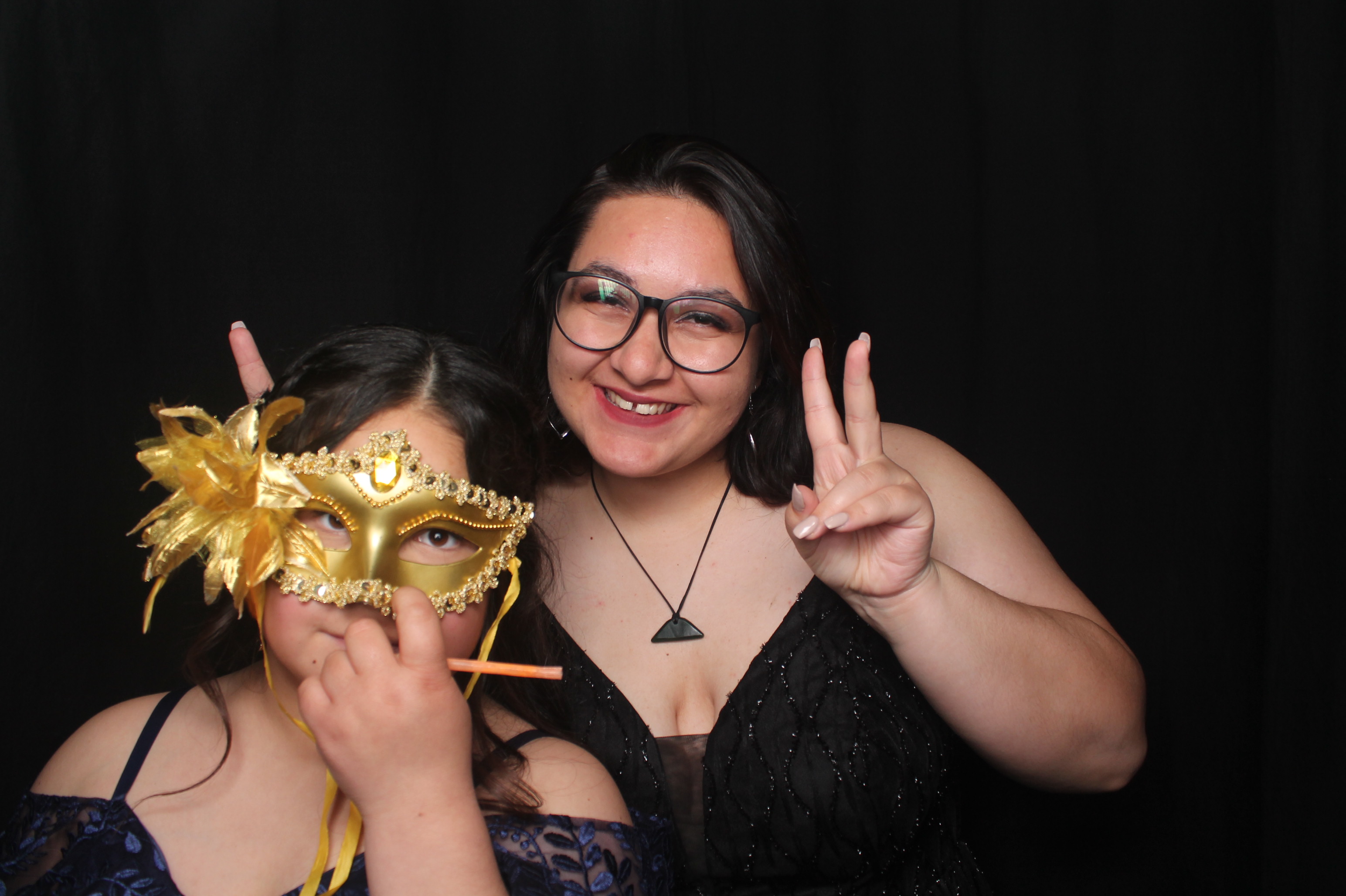 Solway College Ball 2022 | View more photos from the event at wgtngallery.classicphotobooths.co.nz/u/wgtncpbgallery/Solway-College-Ball-2022