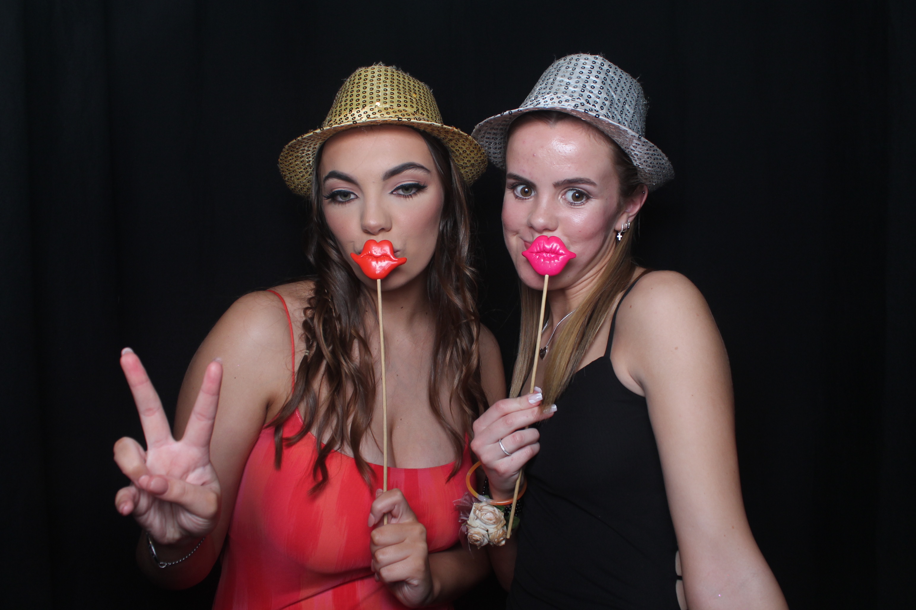 Solway College Ball 2022 | View more photos from the event at wgtngallery.classicphotobooths.co.nz/u/wgtncpbgallery/Solway-College-Ball-2022