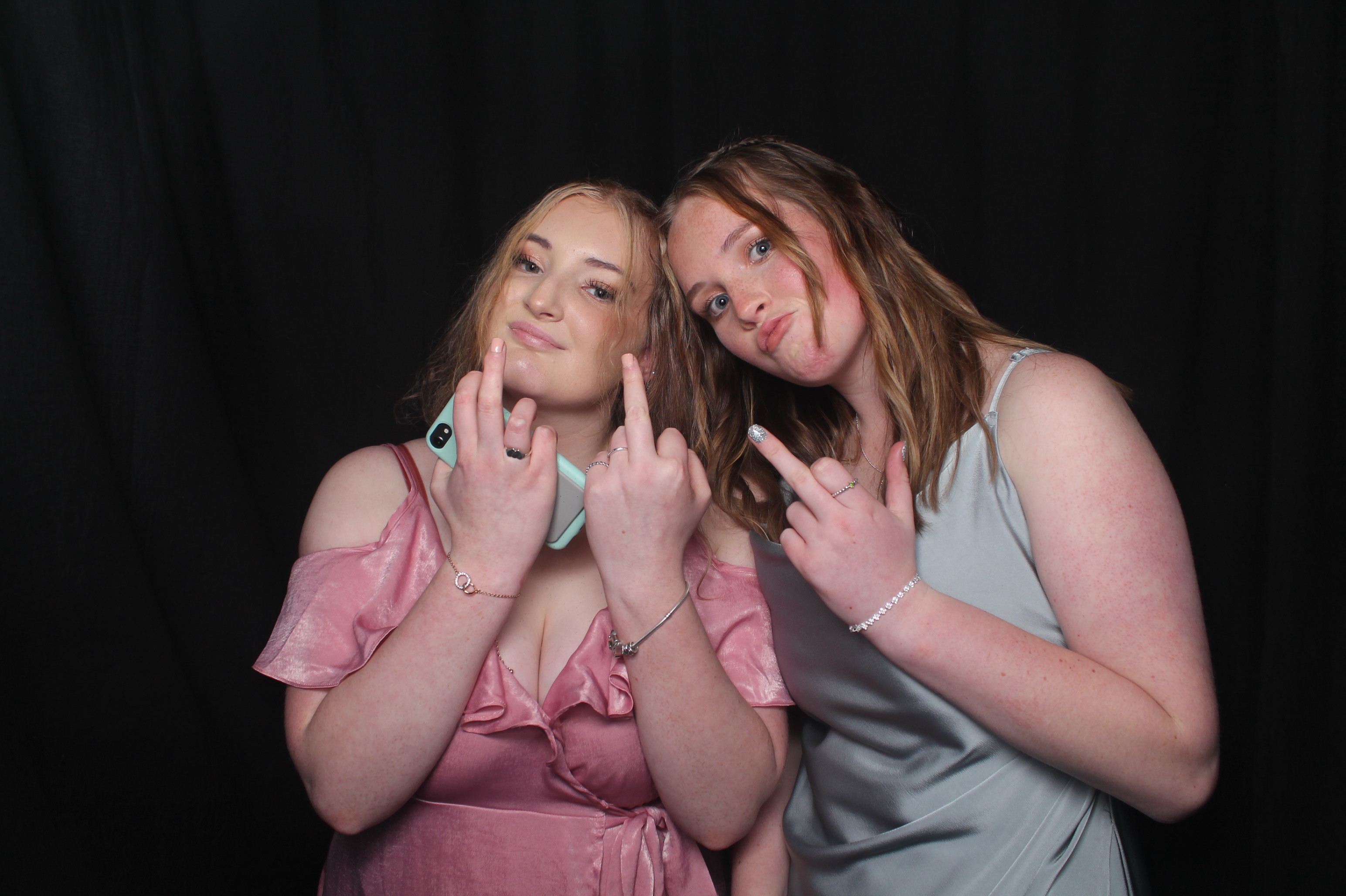 Solway College Ball 2022 | View more photos from the event at wgtngallery.classicphotobooths.co.nz/u/wgtncpbgallery/Solway-College-Ball-2022