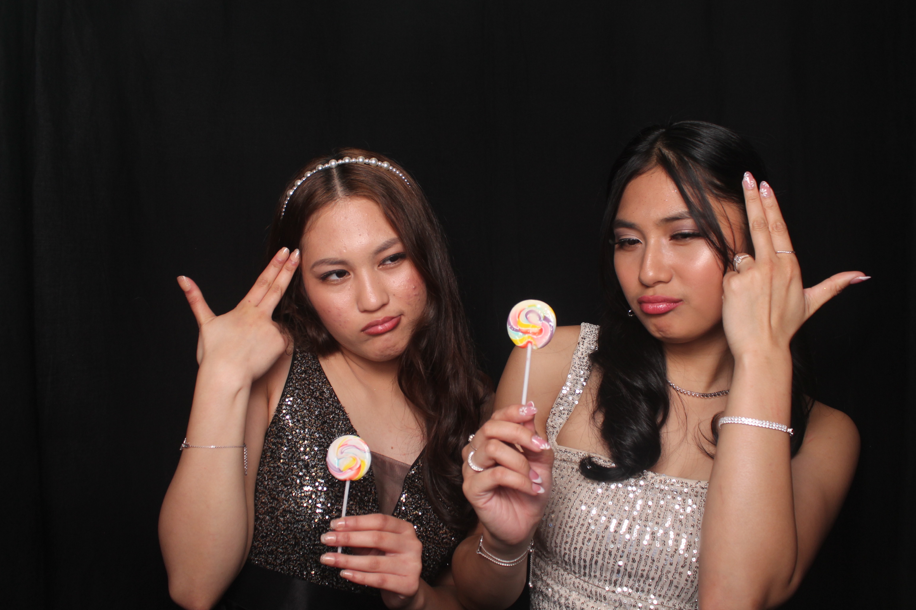 Solway College Ball 2022 | View more photos from the event at wgtngallery.classicphotobooths.co.nz/u/wgtncpbgallery/Solway-College-Ball-2022