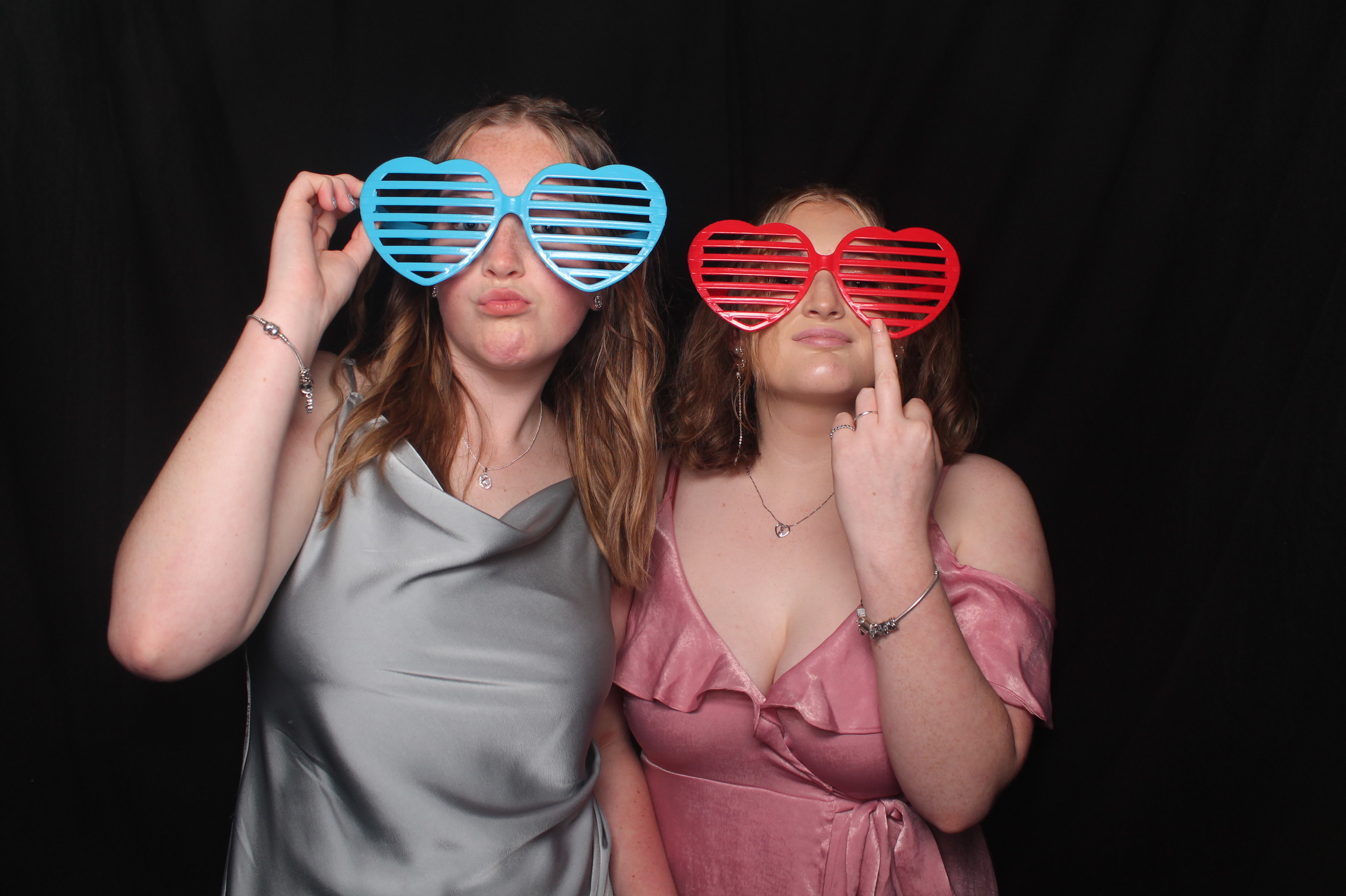 Solway College Ball 2022 | View more photos from the event at wgtngallery.classicphotobooths.co.nz/u/wgtncpbgallery/Solway-College-Ball-2022