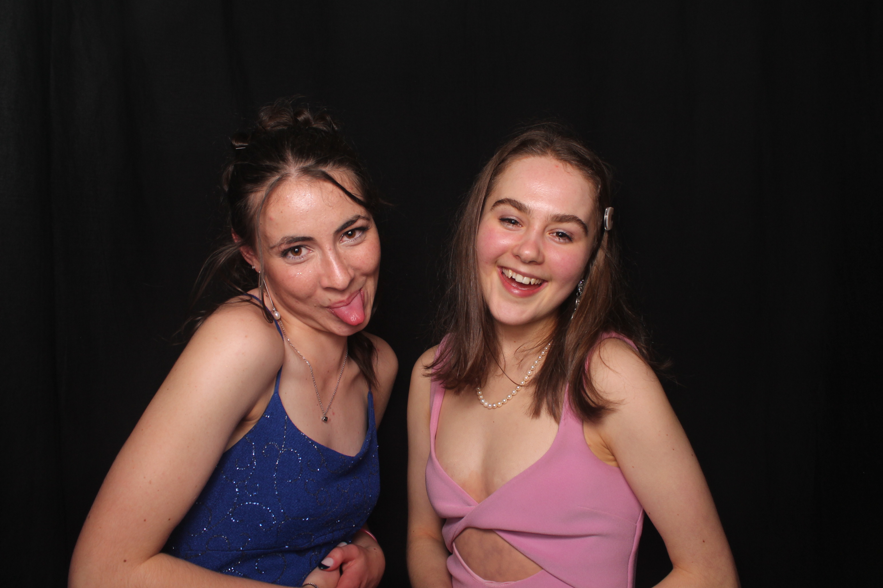 Solway College Ball 2022 | View more photos from the event at wgtngallery.classicphotobooths.co.nz/u/wgtncpbgallery/Solway-College-Ball-2022