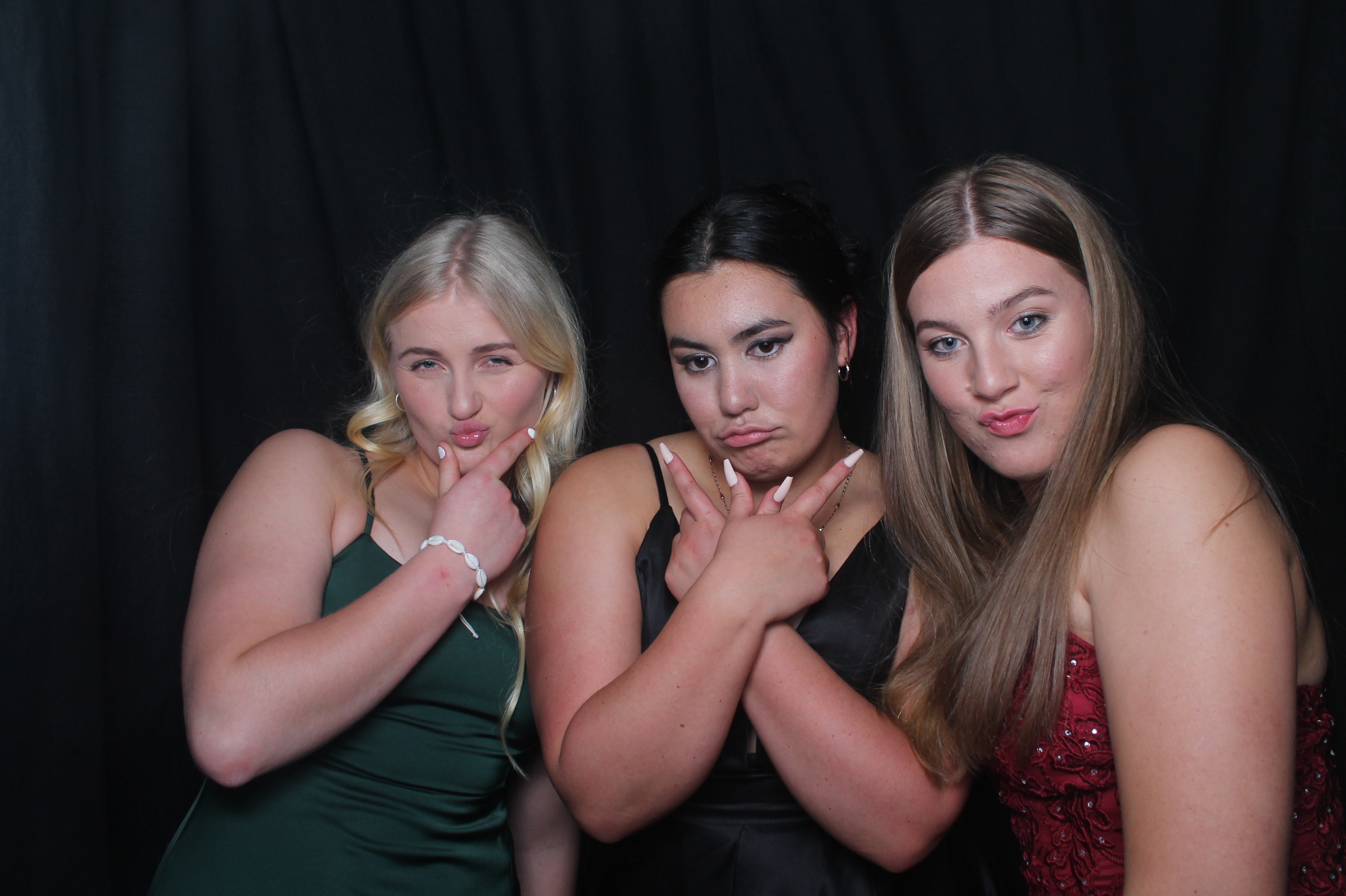 Solway College Ball 2022 | View more photos from the event at wgtngallery.classicphotobooths.co.nz/u/wgtncpbgallery/Solway-College-Ball-2022