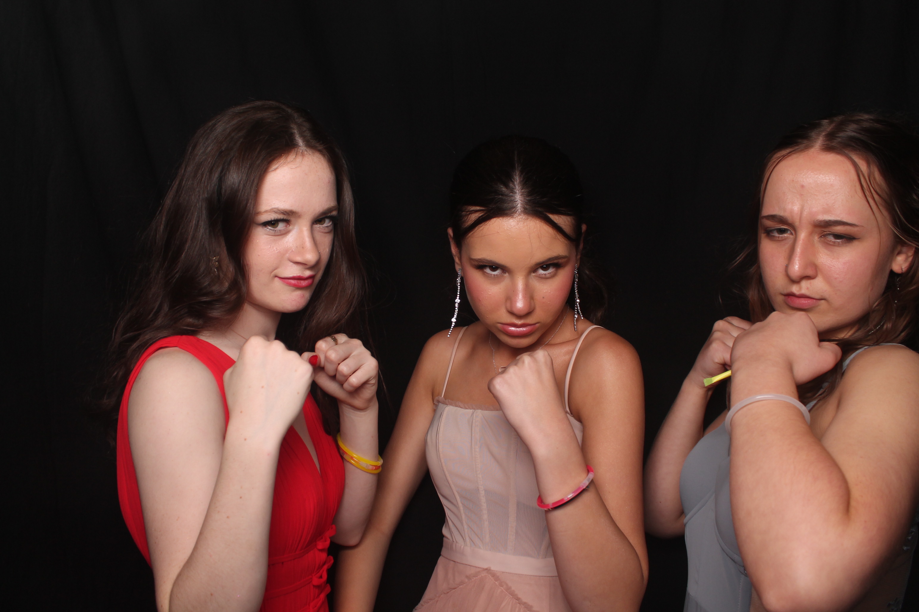 Solway College Ball 2022 | View more photos from the event at wgtngallery.classicphotobooths.co.nz/u/wgtncpbgallery/Solway-College-Ball-2022