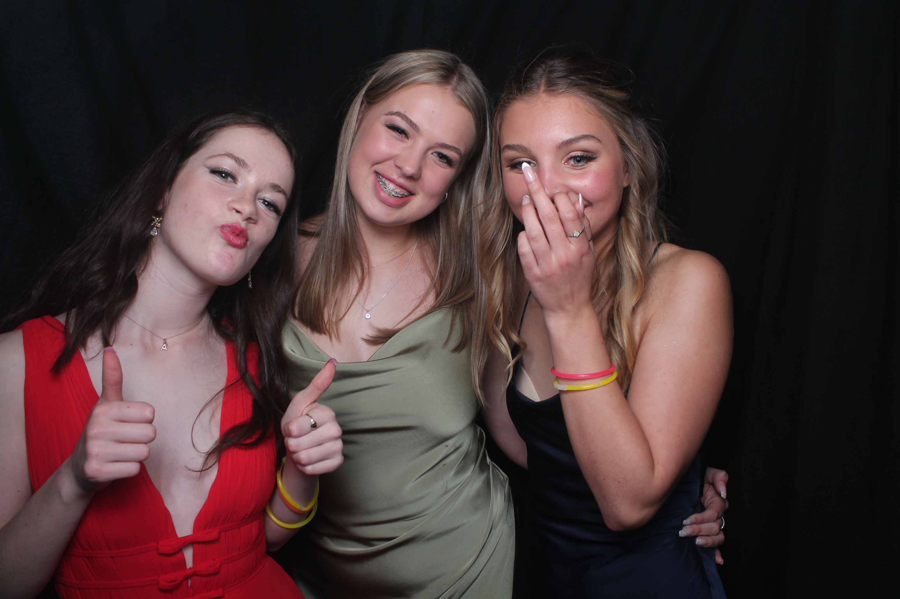 Solway College Ball 2022 | View more photos from the event at wgtngallery.classicphotobooths.co.nz/u/wgtncpbgallery/Solway-College-Ball-2022