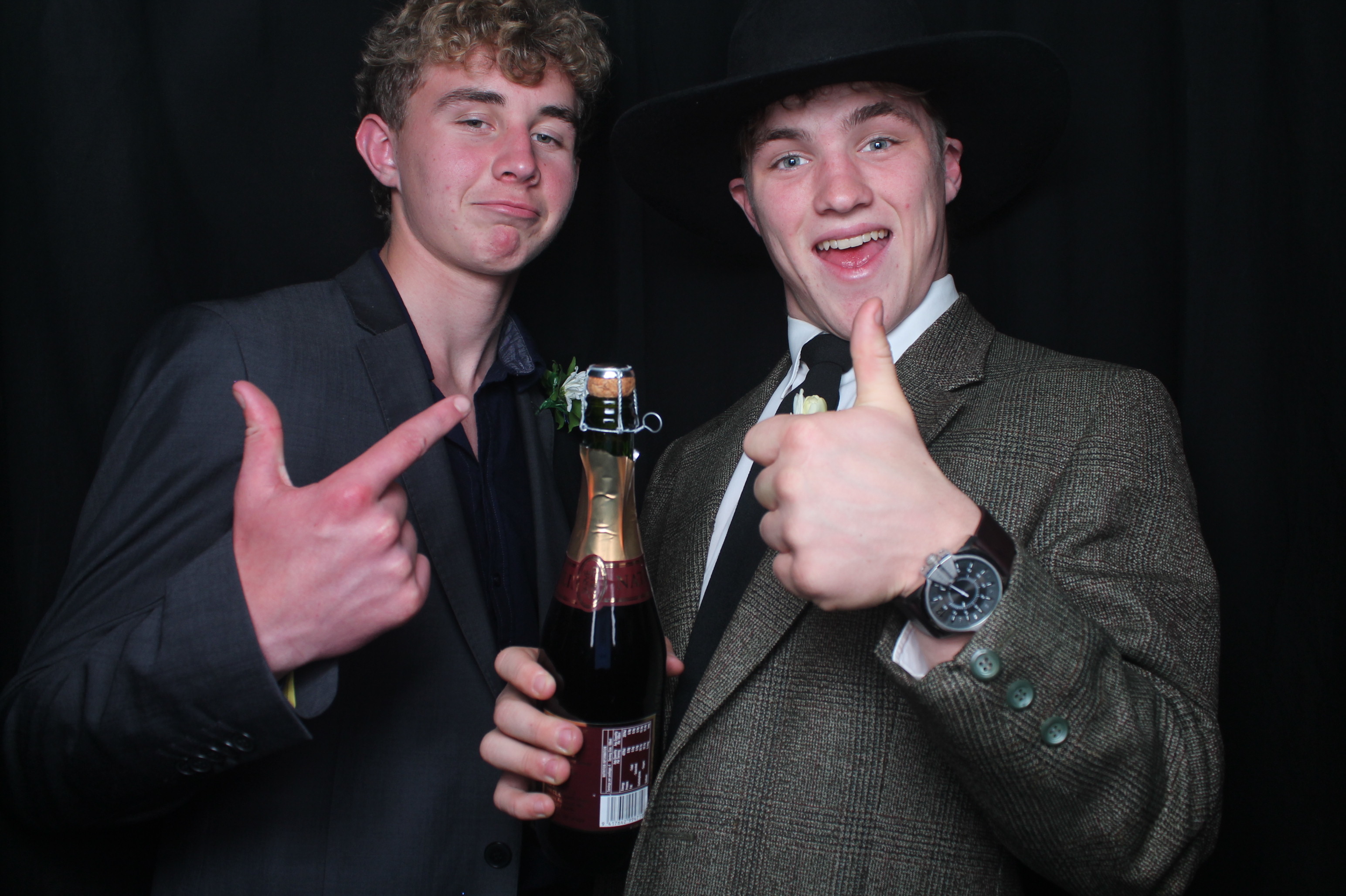 Solway College Ball 2022 | View more photos from the event at wgtngallery.classicphotobooths.co.nz/u/wgtncpbgallery/Solway-College-Ball-2022