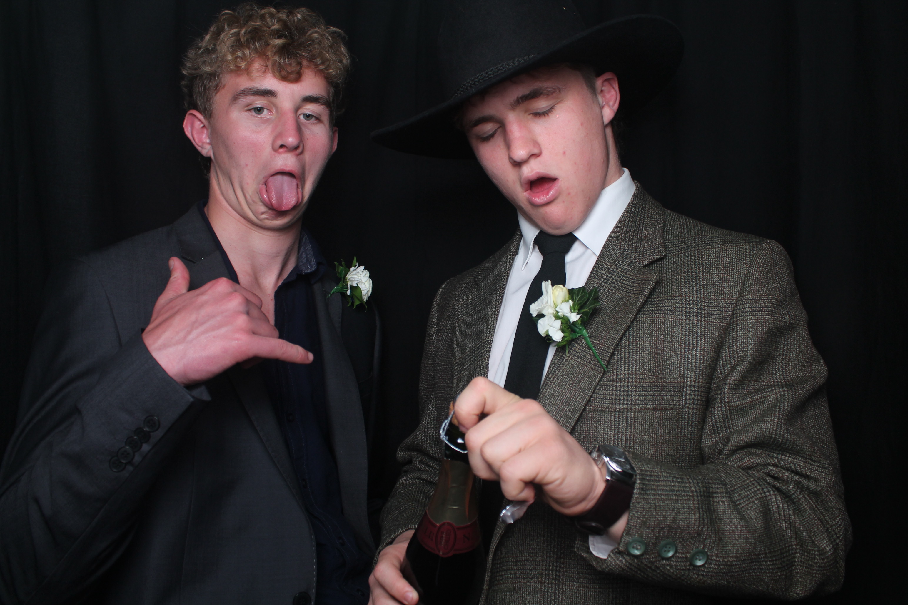 Solway College Ball 2022 | View more photos from the event at wgtngallery.classicphotobooths.co.nz/u/wgtncpbgallery/Solway-College-Ball-2022