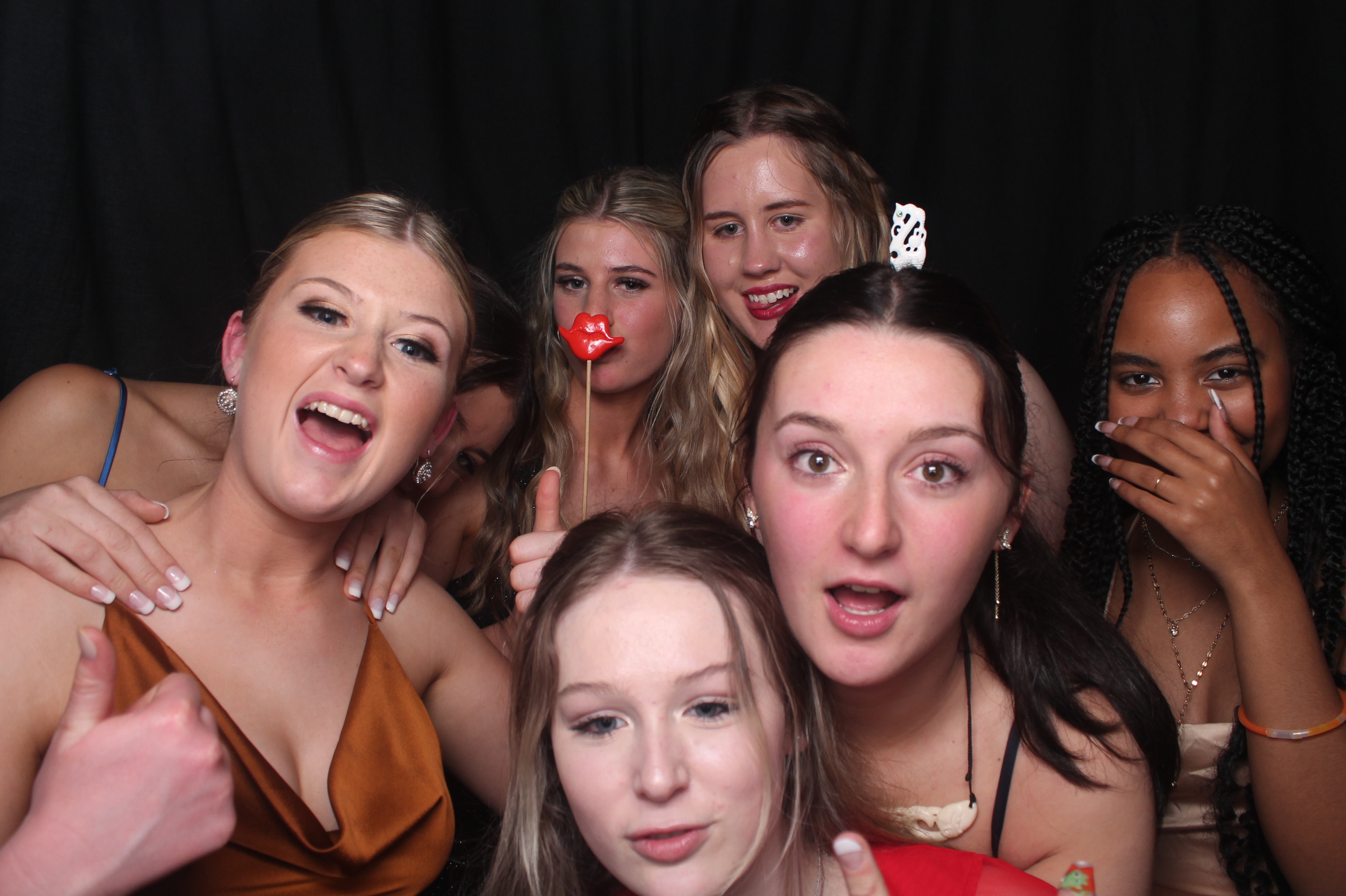 Solway College Ball 2022 | View more photos from the event at wgtngallery.classicphotobooths.co.nz/u/wgtncpbgallery/Solway-College-Ball-2022