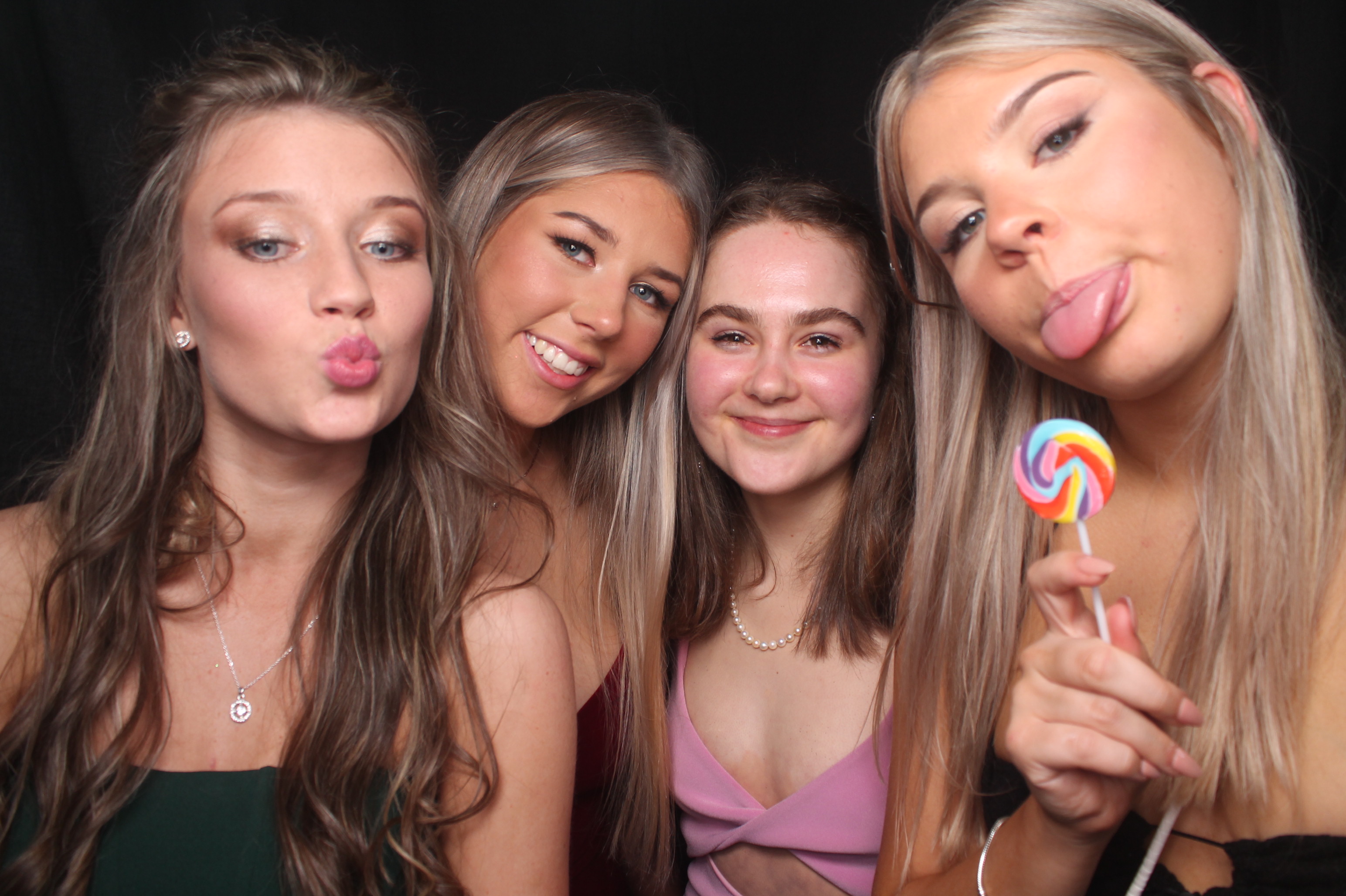 Solway College Ball 2022 | View more photos from the event at wgtngallery.classicphotobooths.co.nz/u/wgtncpbgallery/Solway-College-Ball-2022