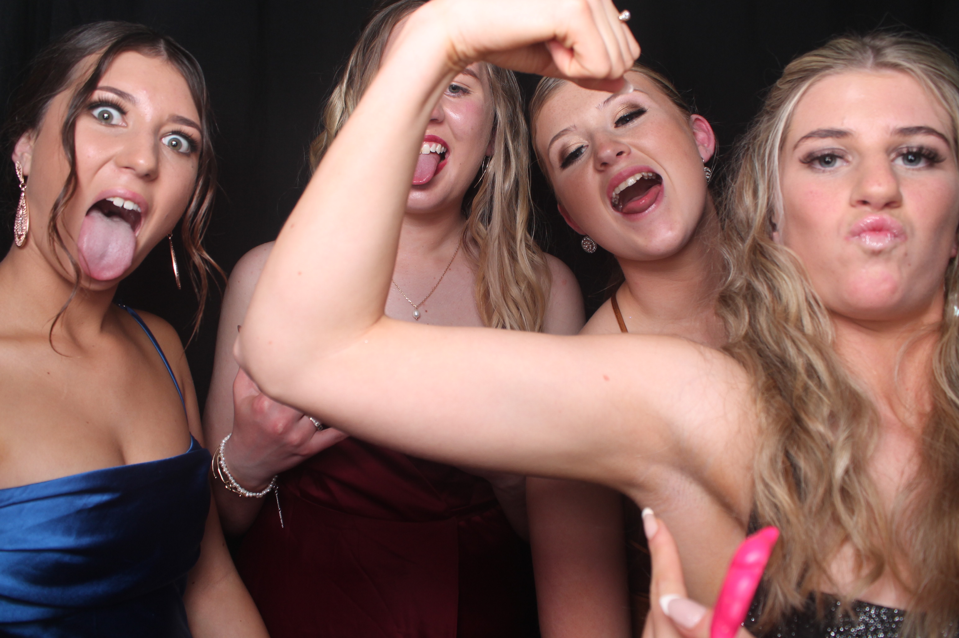 Solway College Ball 2022 | View more photos from the event at wgtngallery.classicphotobooths.co.nz/u/wgtncpbgallery/Solway-College-Ball-2022