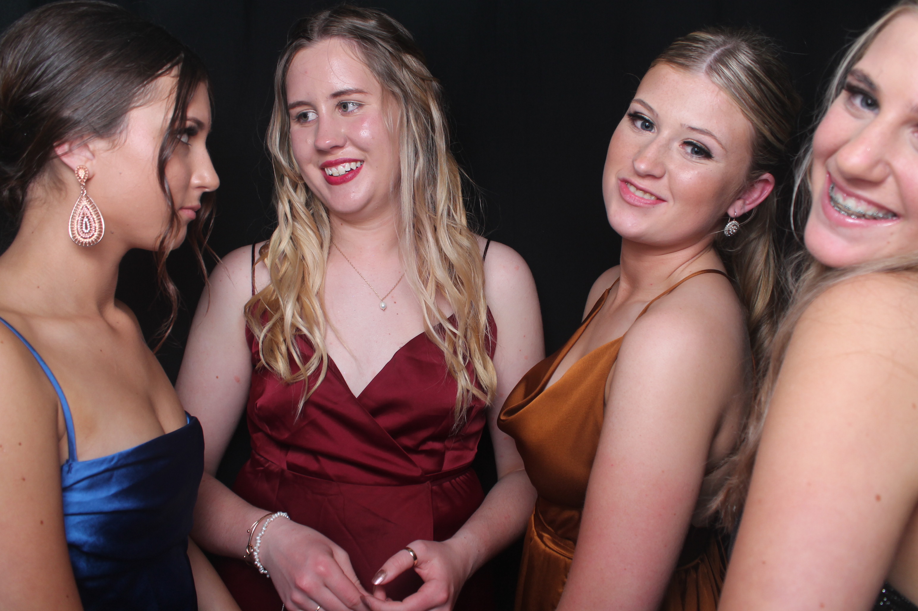 Solway College Ball 2022 | View more photos from the event at wgtngallery.classicphotobooths.co.nz/u/wgtncpbgallery/Solway-College-Ball-2022