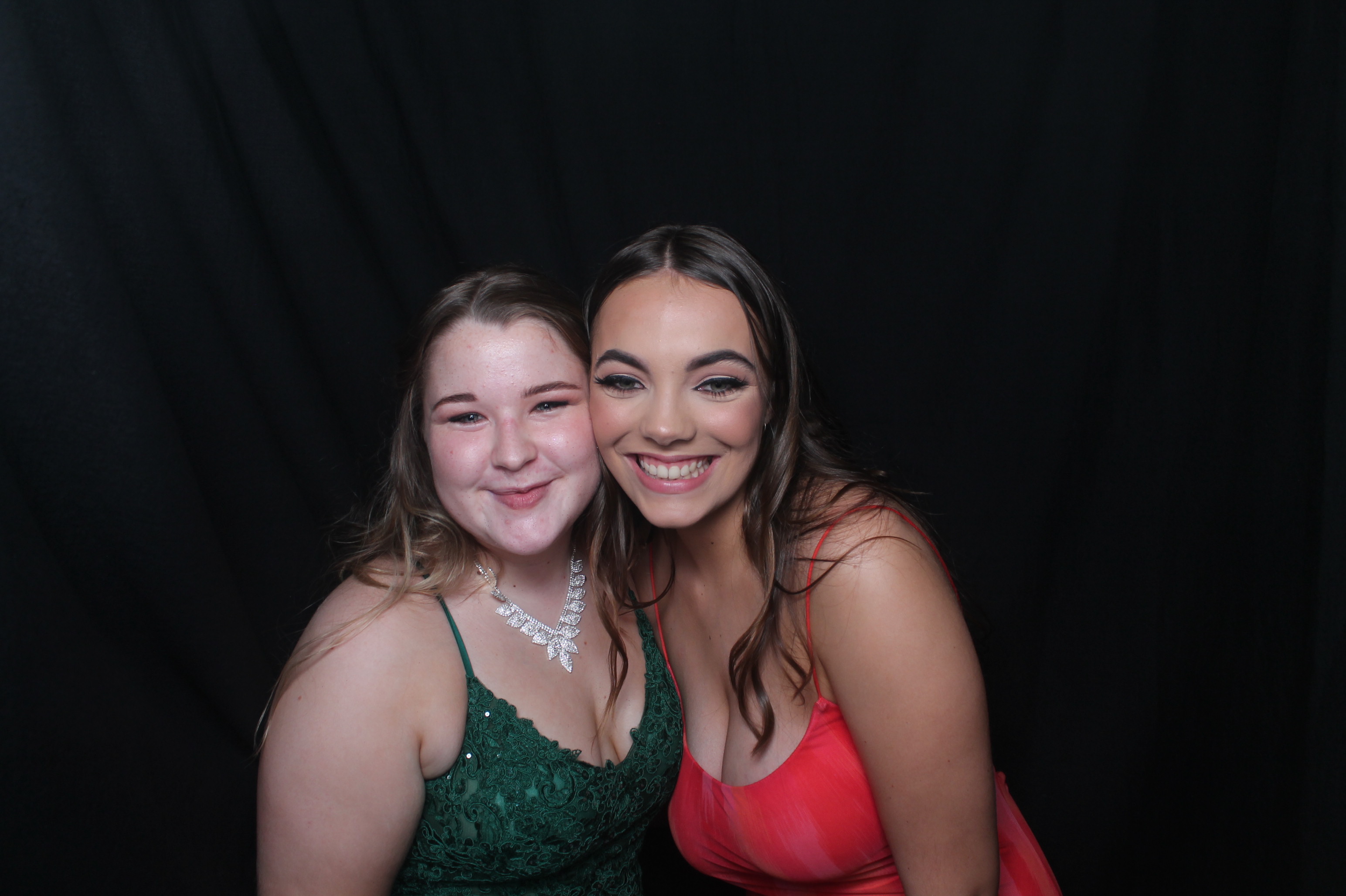 Solway College Ball 2022 | View more photos from the event at wgtngallery.classicphotobooths.co.nz/u/wgtncpbgallery/Solway-College-Ball-2022