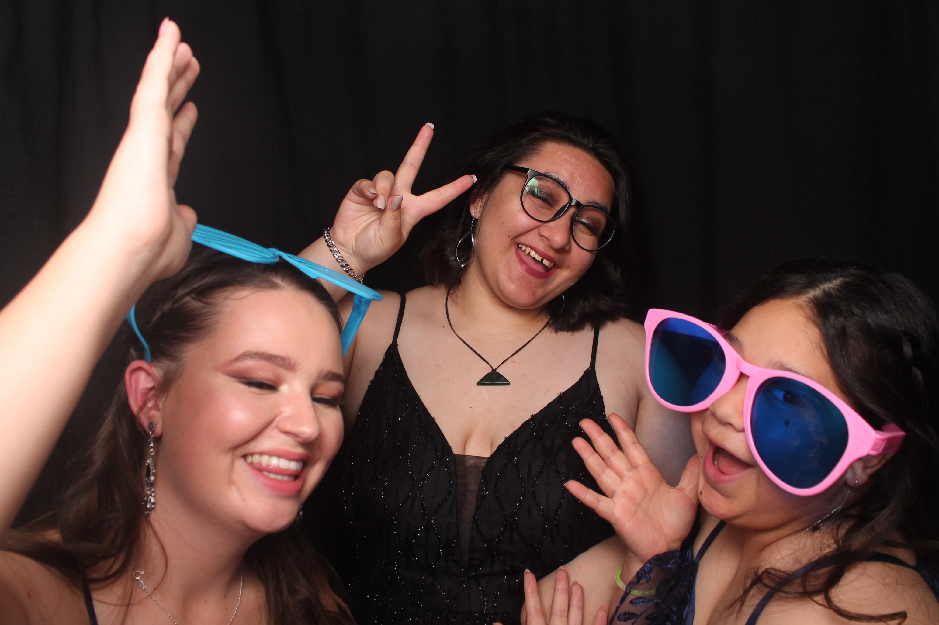 Solway College Ball 2022 | View more photos from the event at wgtngallery.classicphotobooths.co.nz/u/wgtncpbgallery/Solway-College-Ball-2022