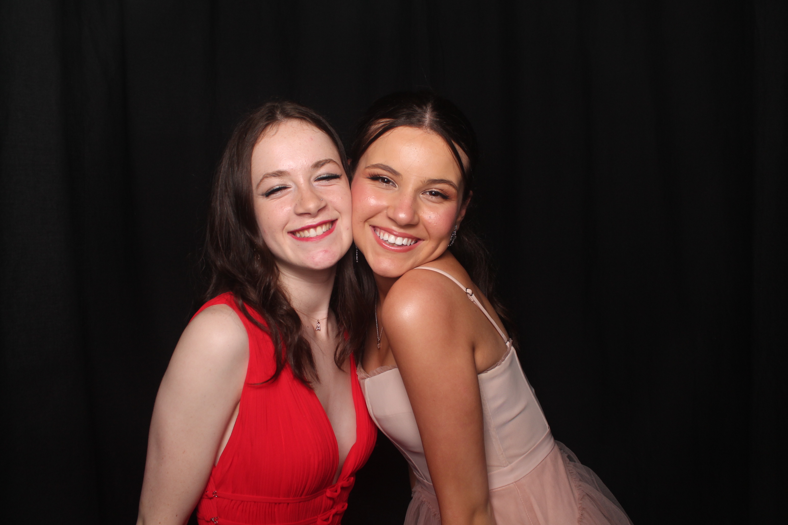 Solway College Ball 2022 | View more photos from the event at wgtngallery.classicphotobooths.co.nz/u/wgtncpbgallery/Solway-College-Ball-2022