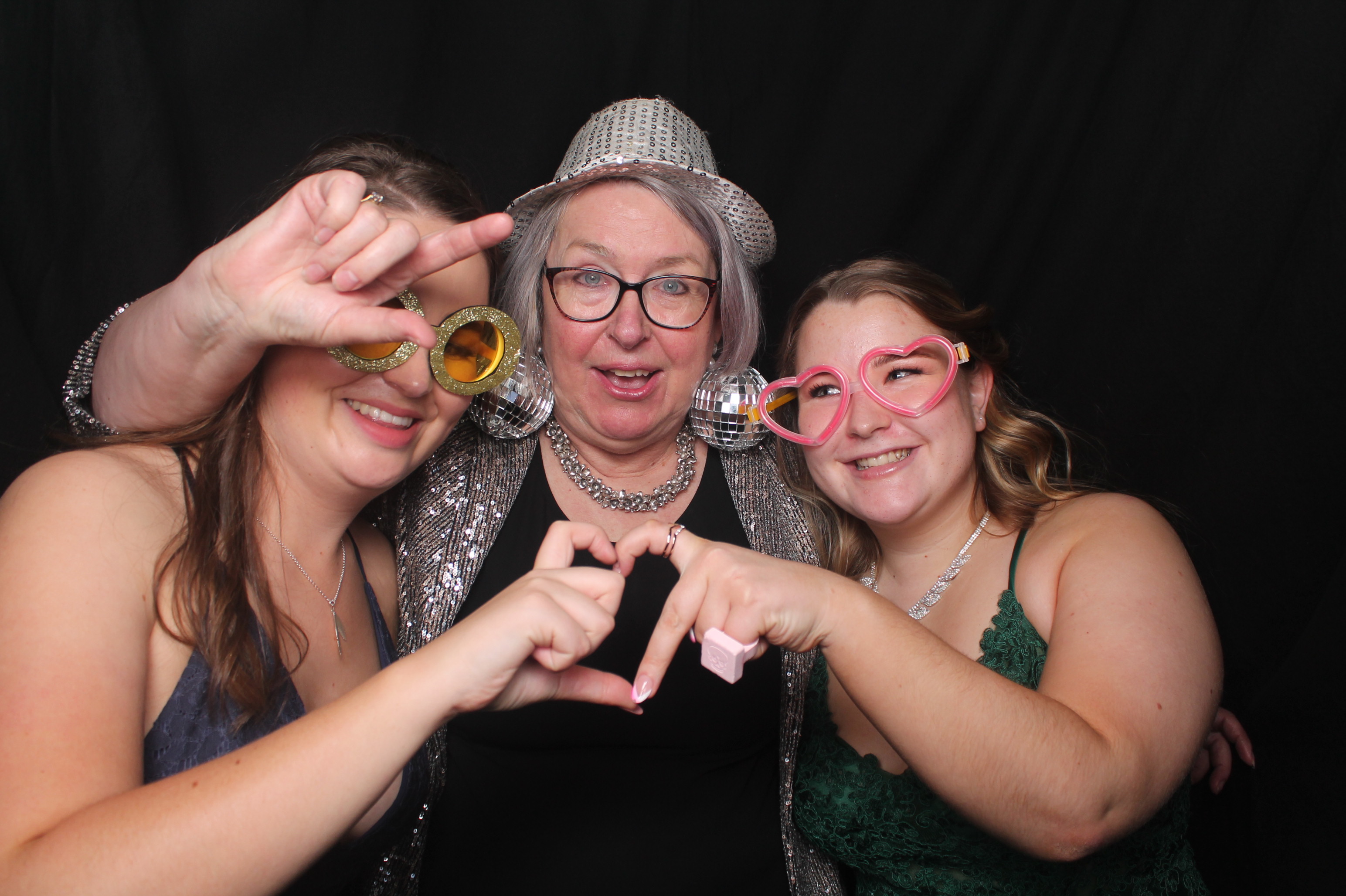 Solway College Ball 2022 | View more photos from the event at wgtngallery.classicphotobooths.co.nz/u/wgtncpbgallery/Solway-College-Ball-2022