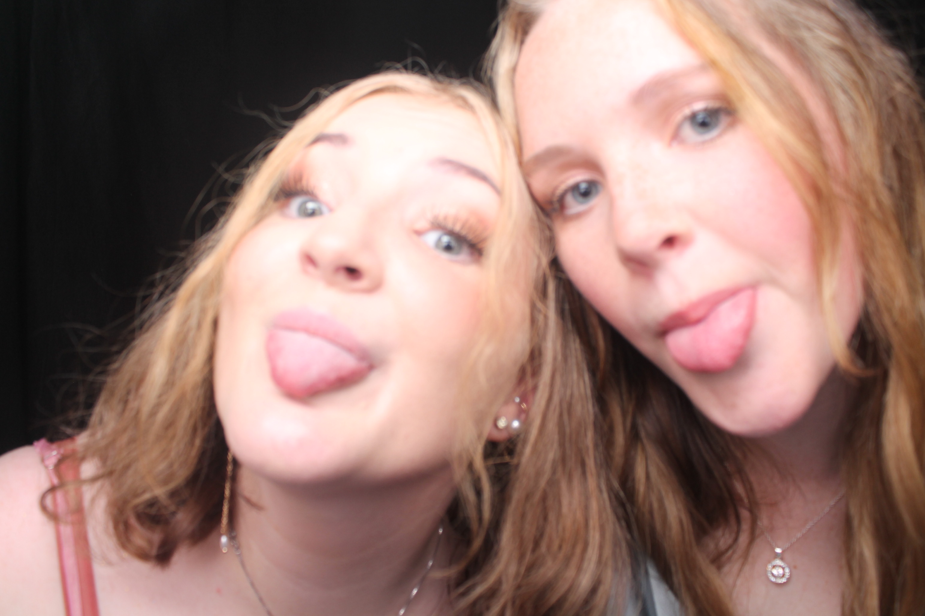 Solway College Ball 2022 | View more photos from the event at wgtngallery.classicphotobooths.co.nz/u/wgtncpbgallery/Solway-College-Ball-2022