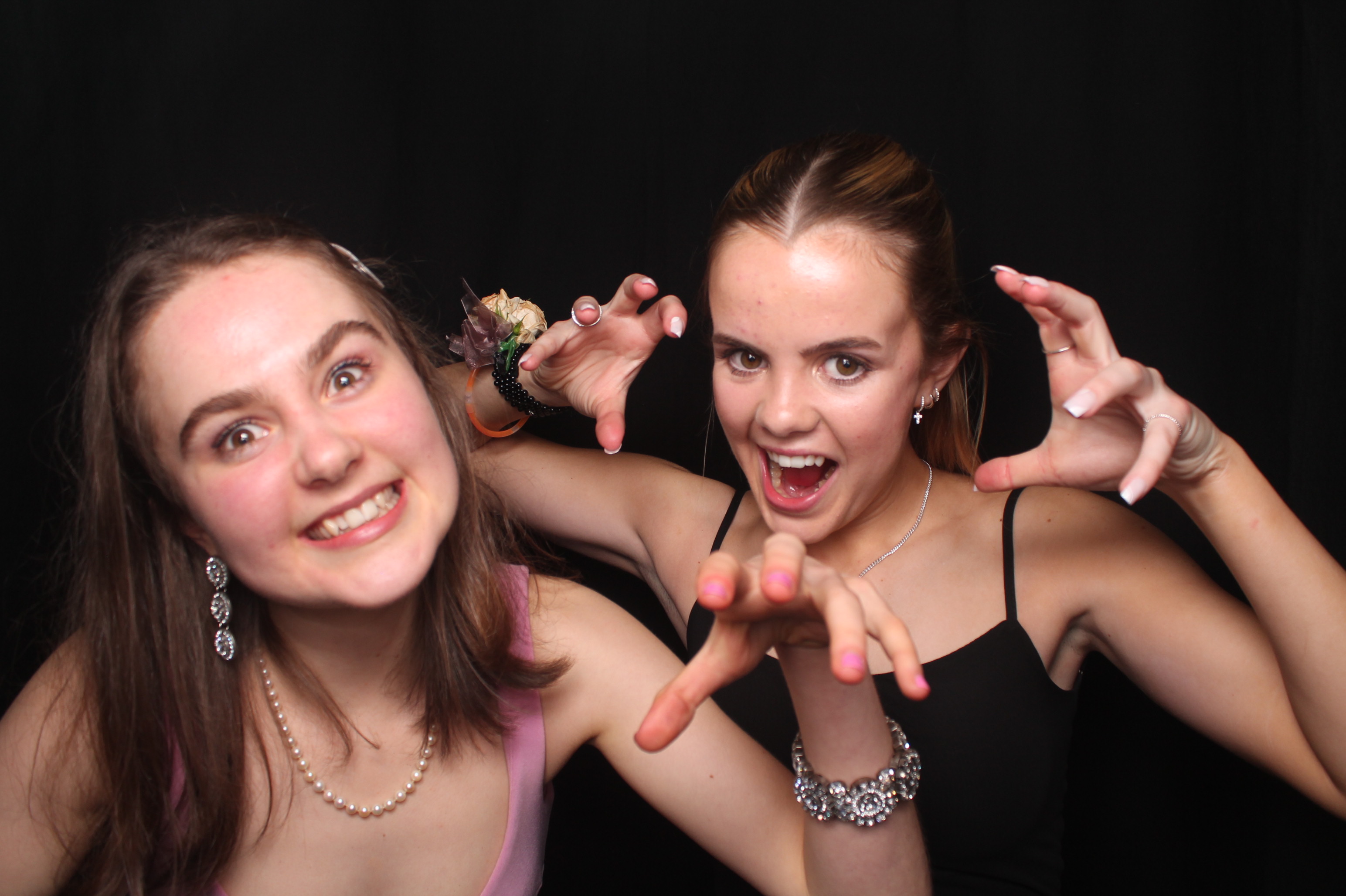 Solway College Ball 2022 | View more photos from the event at wgtngallery.classicphotobooths.co.nz/u/wgtncpbgallery/Solway-College-Ball-2022