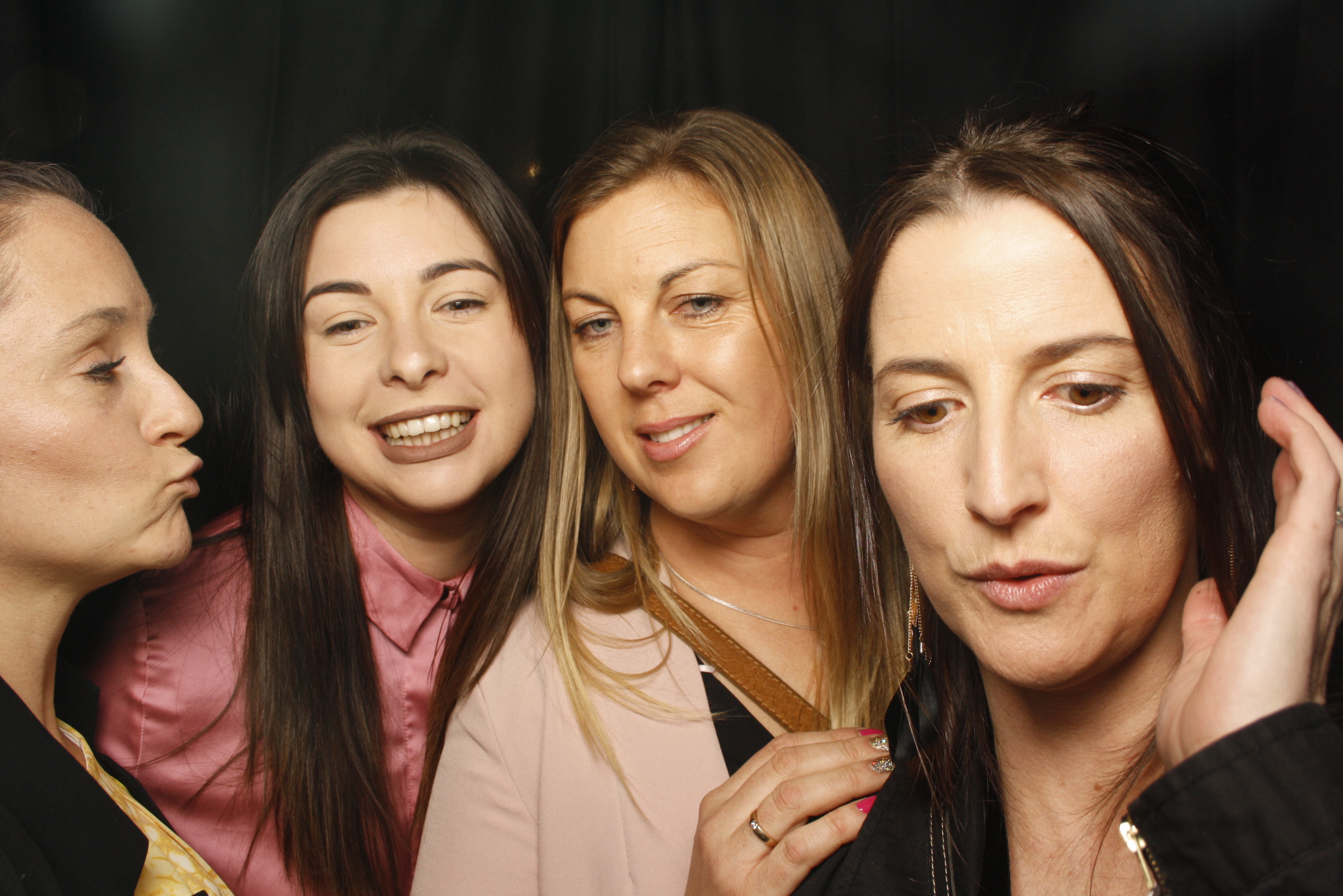 Stacey's 30 + 10 Party! | View more photos from the event at wgtngallery.classicphotobooths.co.nz/u/wgtncpbgallery/Staceys-30-10-Party