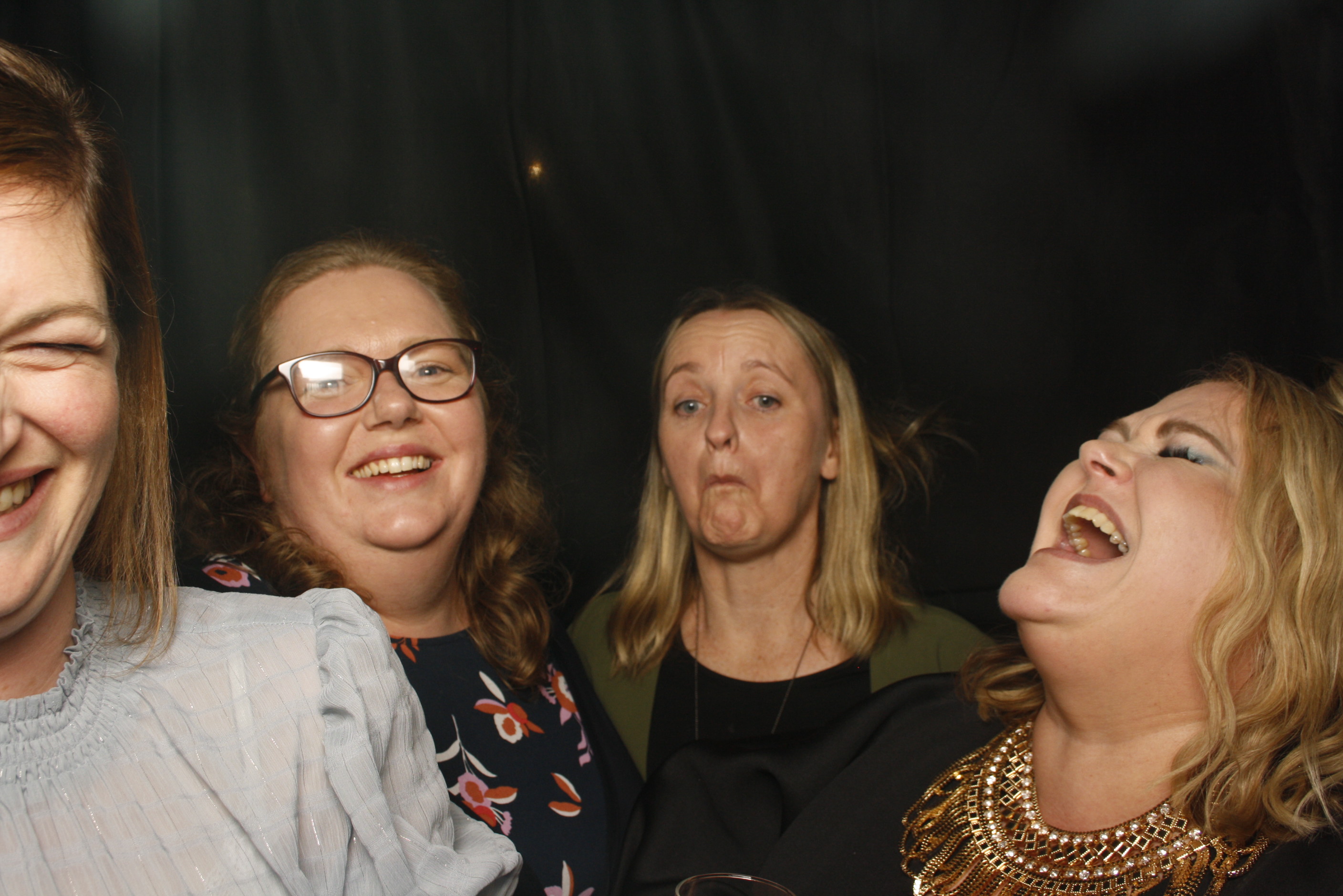 Stacey's 30 + 10 Party! | View more photos from the event at wgtngallery.classicphotobooths.co.nz/u/wgtncpbgallery/Staceys-30-10-Party