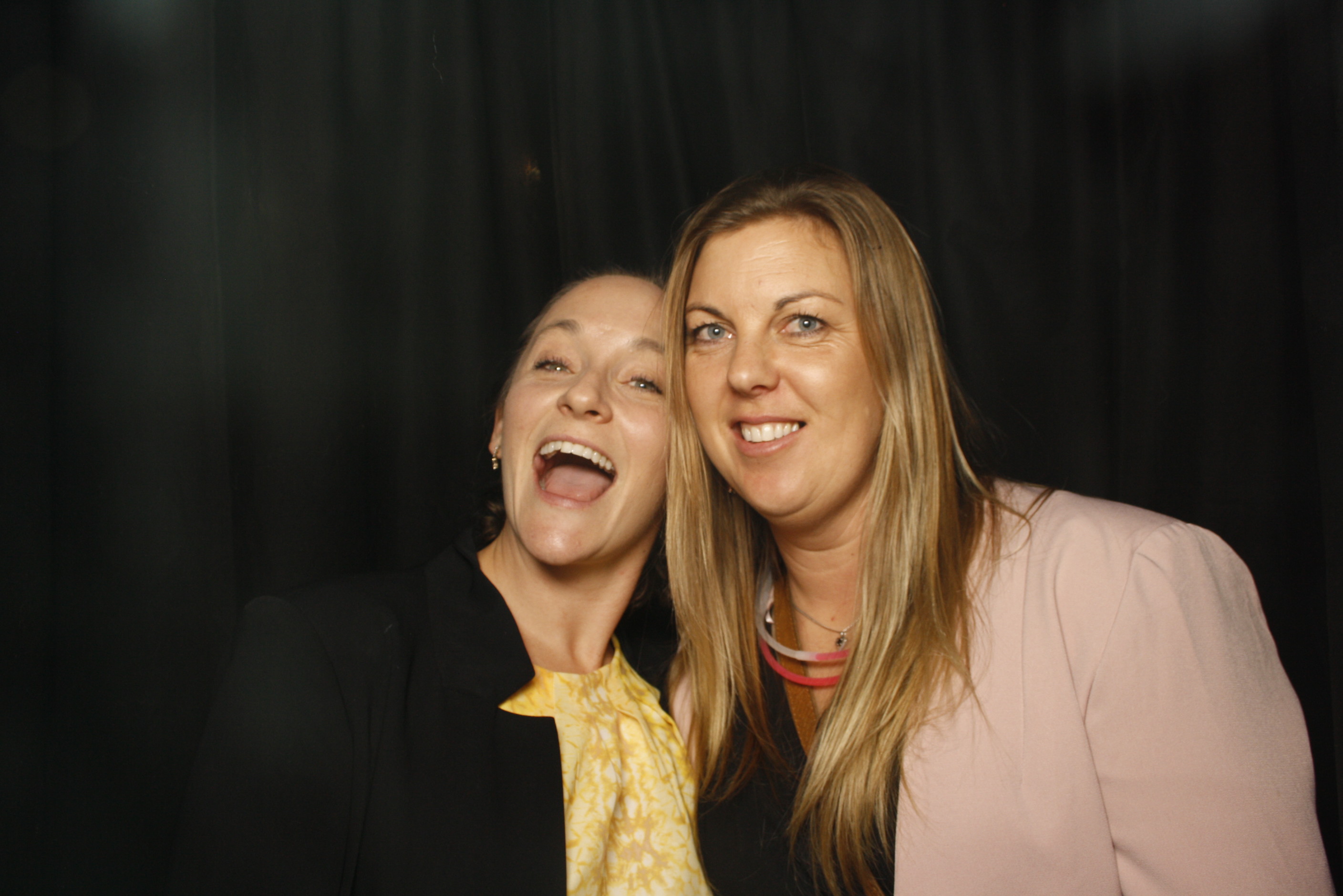 Stacey's 30 + 10 Party! | View more photos from the event at wgtngallery.classicphotobooths.co.nz/u/wgtncpbgallery/Staceys-30-10-Party