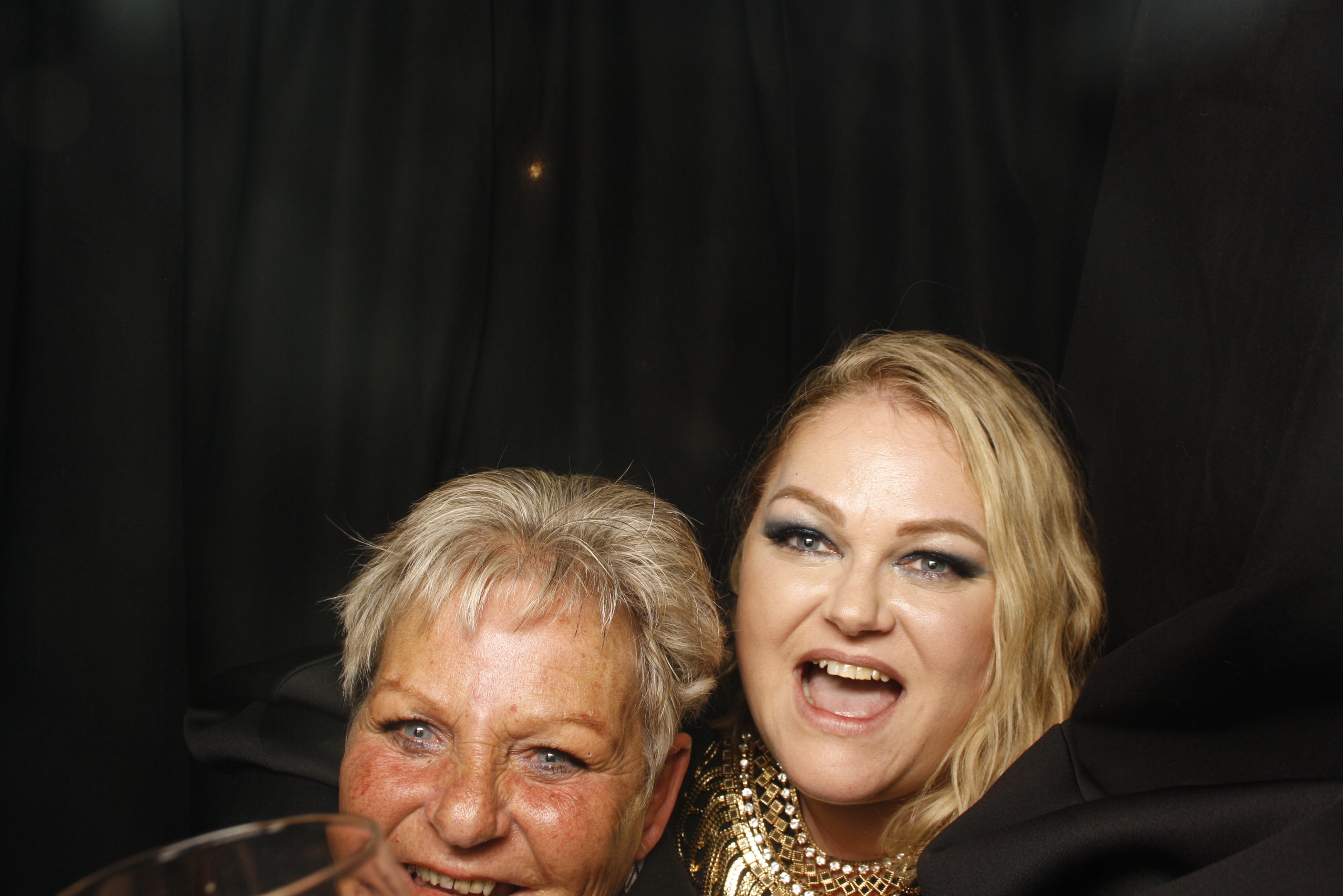 Stacey's 30 + 10 Party! | View more photos from the event at wgtngallery.classicphotobooths.co.nz/u/wgtncpbgallery/Staceys-30-10-Party