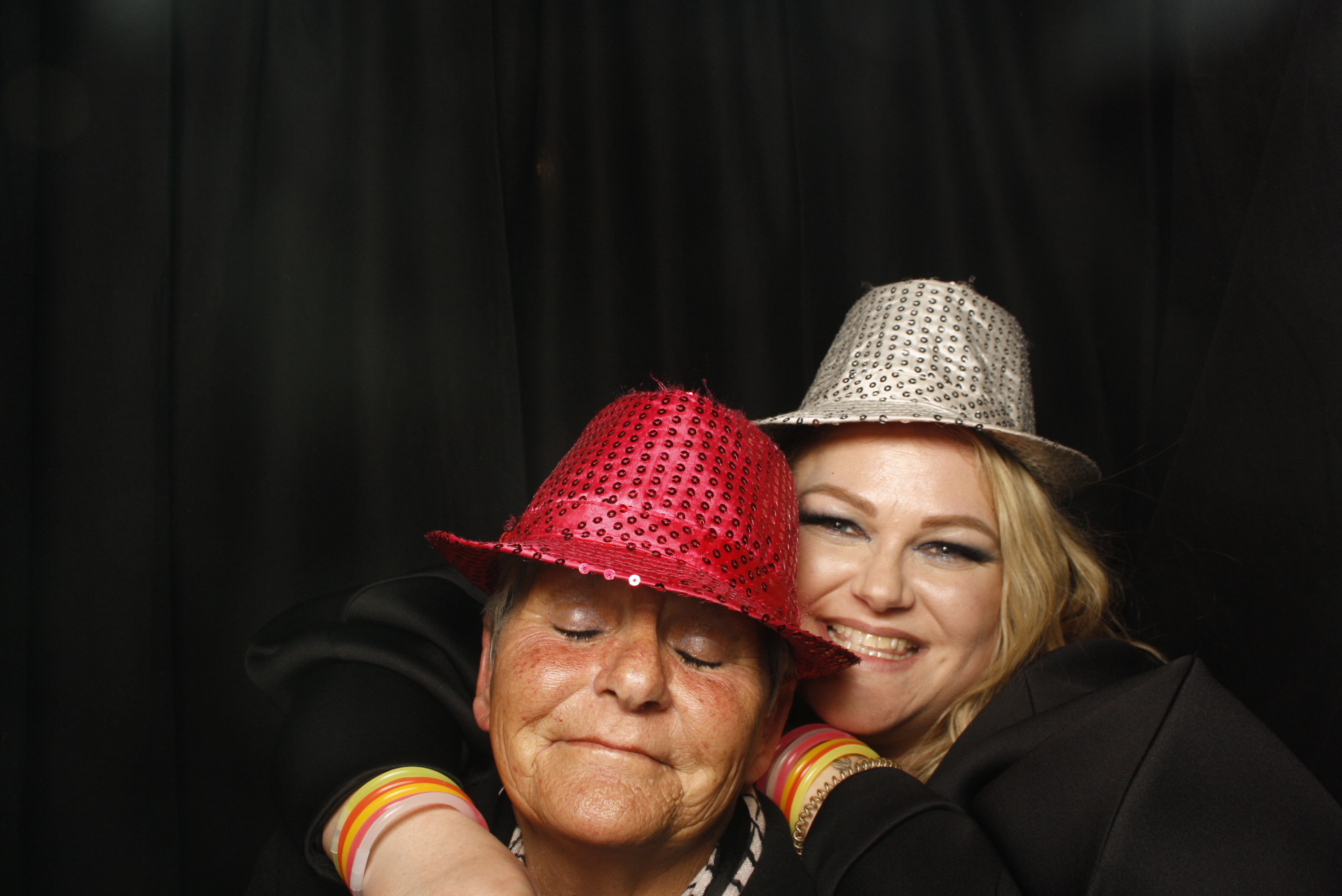 Stacey's 30 + 10 Party! | View more photos from the event at wgtngallery.classicphotobooths.co.nz/u/wgtncpbgallery/Staceys-30-10-Party