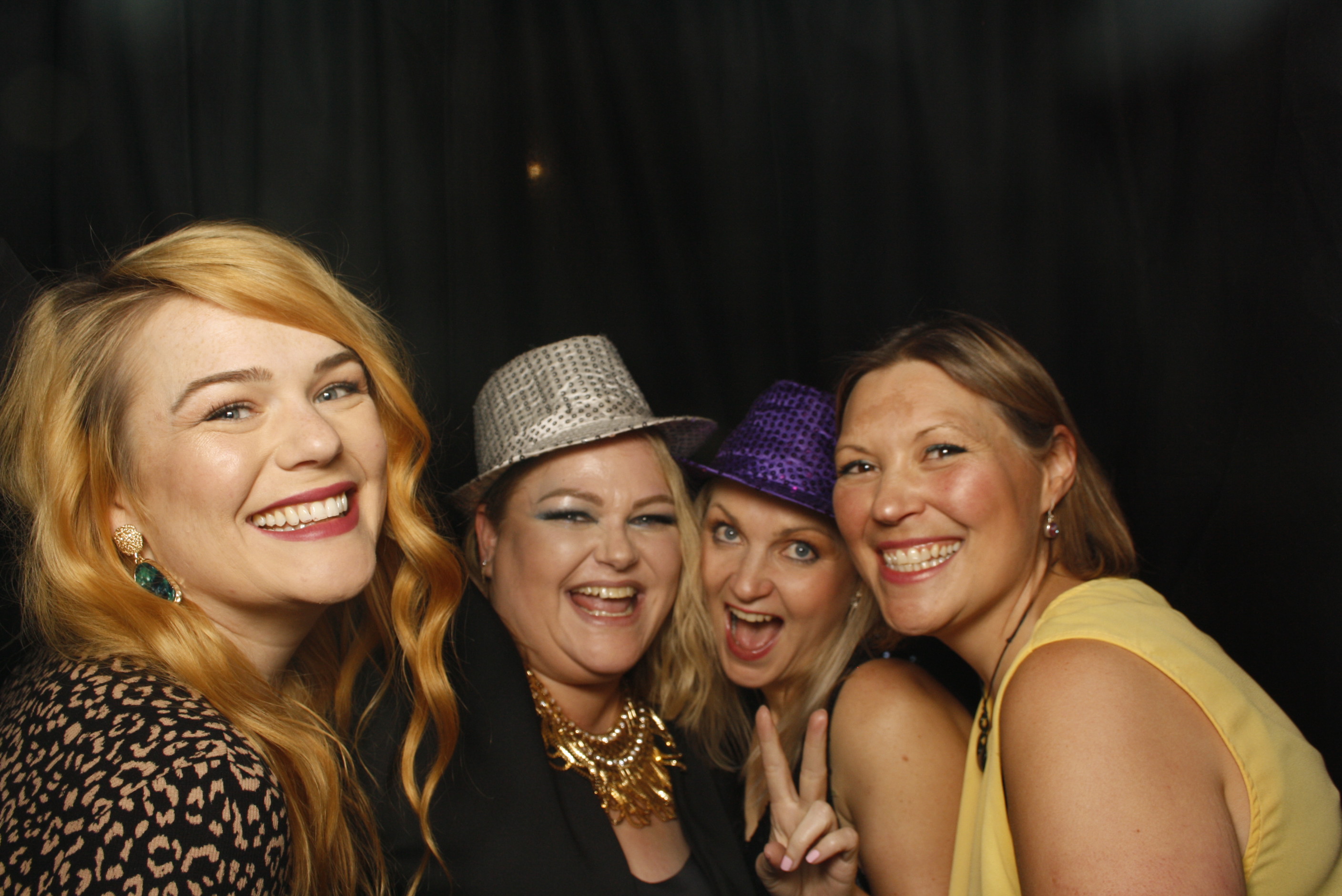 Stacey's 30 + 10 Party! | View more photos from the event at wgtngallery.classicphotobooths.co.nz/u/wgtncpbgallery/Staceys-30-10-Party