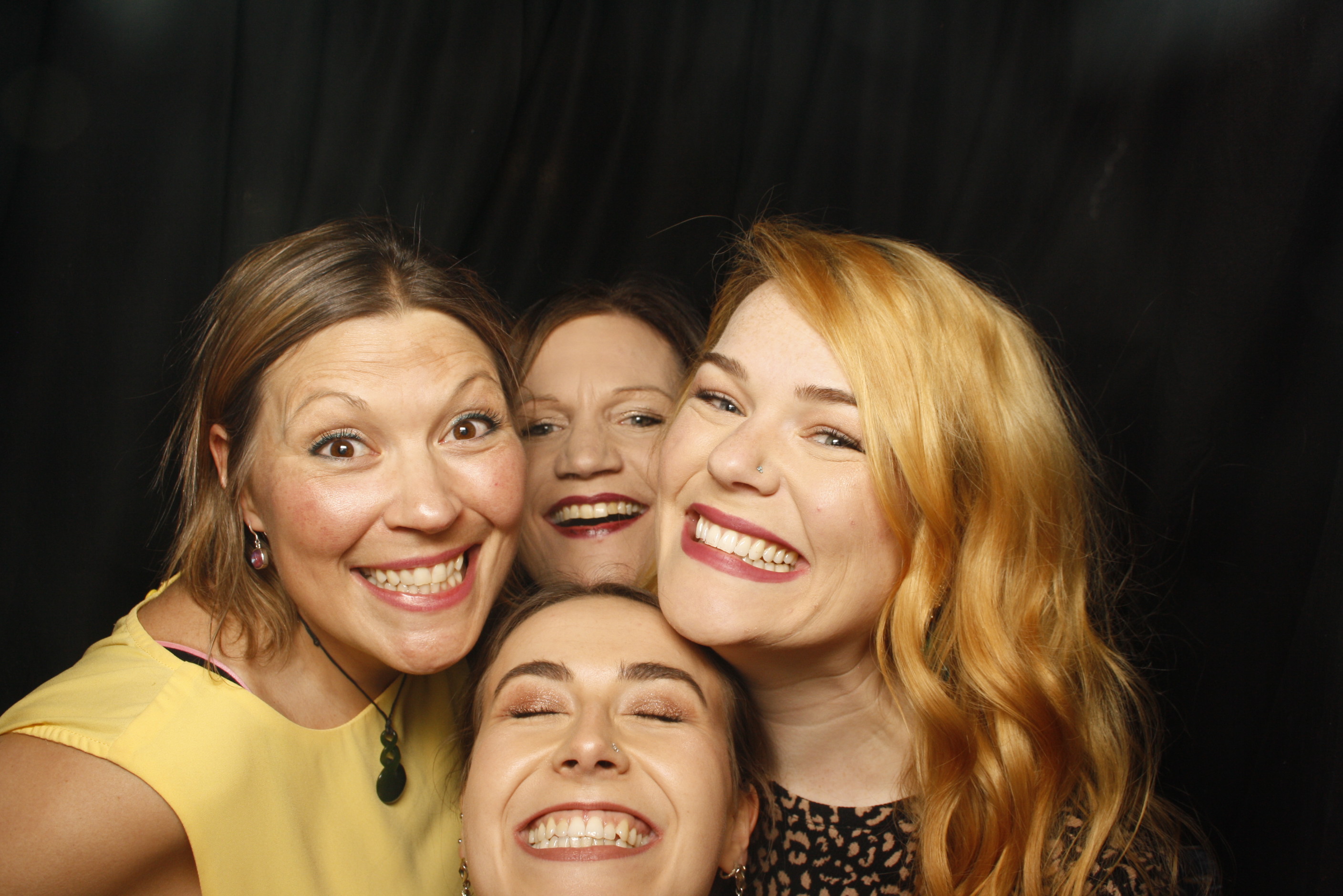 Stacey's 30 + 10 Party! | View more photos from the event at wgtngallery.classicphotobooths.co.nz/u/wgtncpbgallery/Staceys-30-10-Party