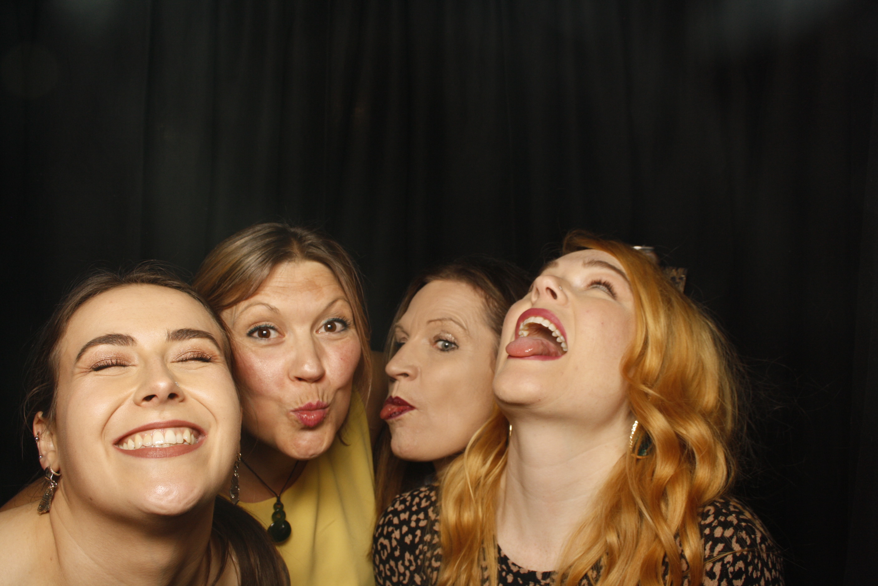 Stacey's 30 + 10 Party! | View more photos from the event at wgtngallery.classicphotobooths.co.nz/u/wgtncpbgallery/Staceys-30-10-Party