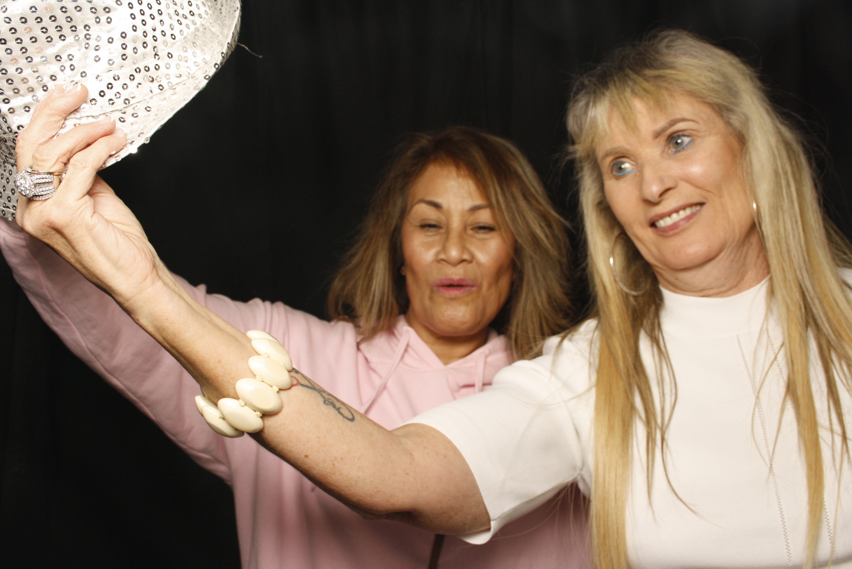 Trish's 60th Party...Party... Party! | View more photos from the event at wgtngallery.classicphotobooths.co.nz/u/wgtncpbgallery/Trishs-60th-PartyParty-Party