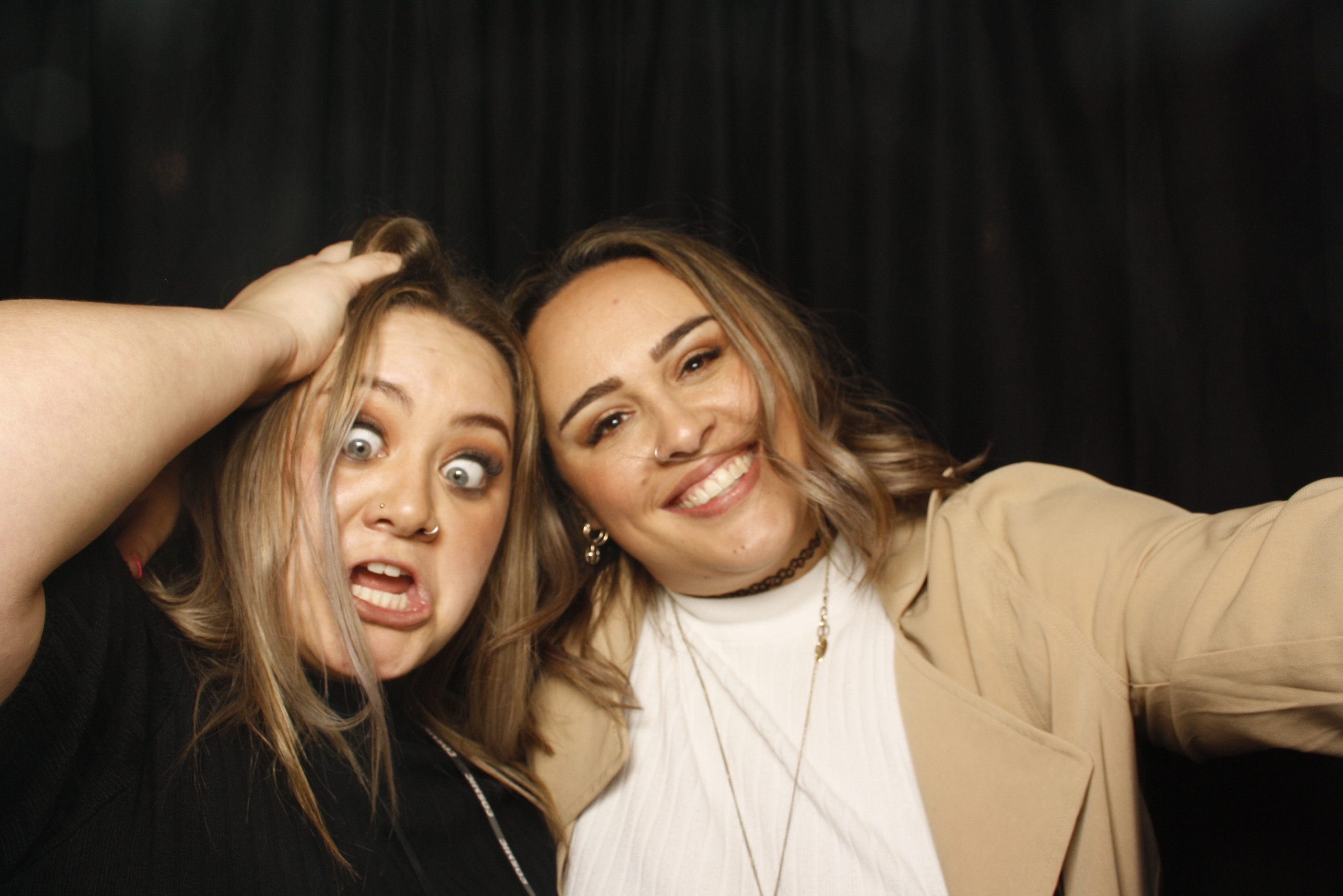 Trish's 60th Party...Party... Party! | View more photos from the event at wgtngallery.classicphotobooths.co.nz/u/wgtncpbgallery/Trishs-60th-PartyParty-Party