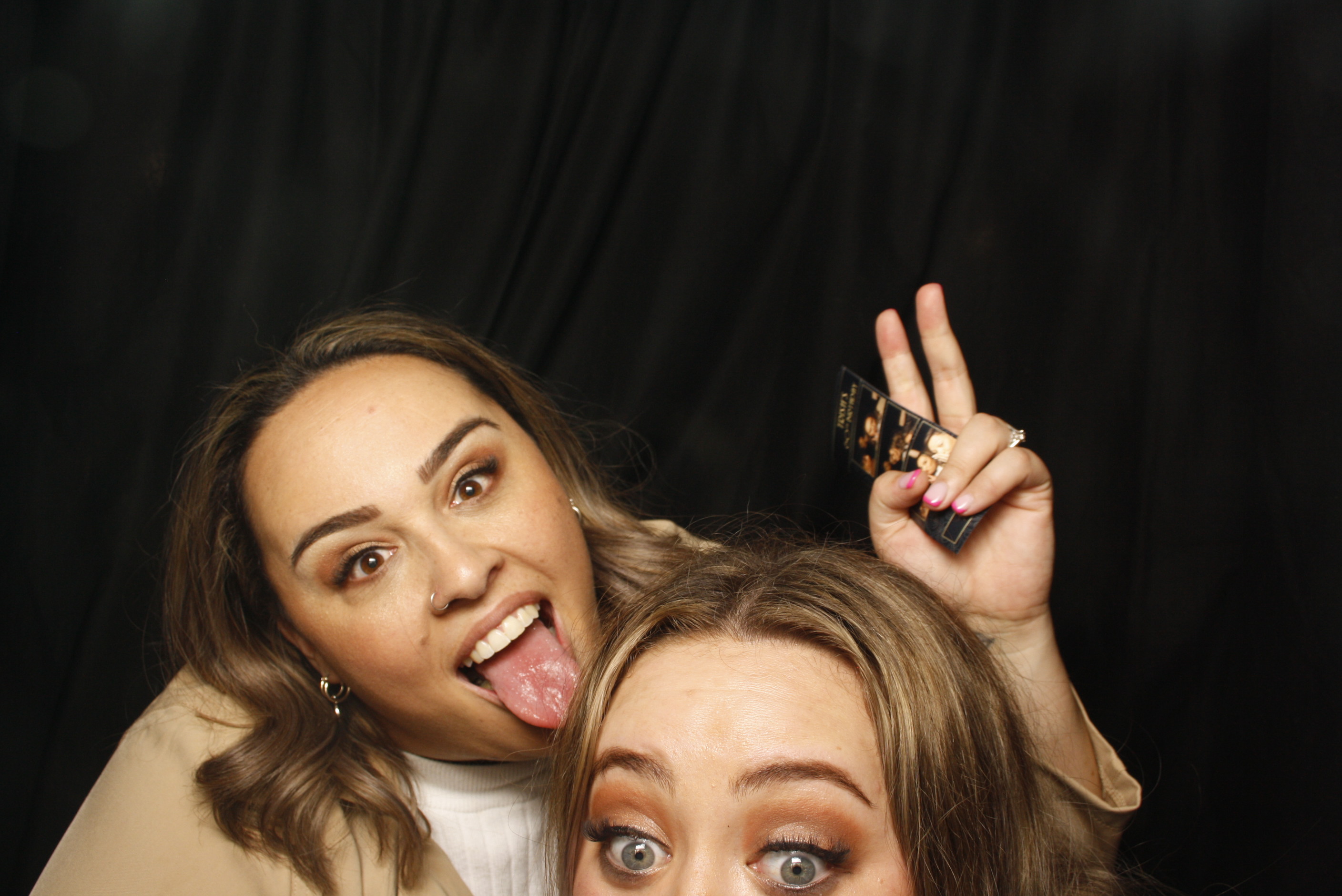 Trish's 60th Party...Party... Party! | View more photos from the event at wgtngallery.classicphotobooths.co.nz/u/wgtncpbgallery/Trishs-60th-PartyParty-Party