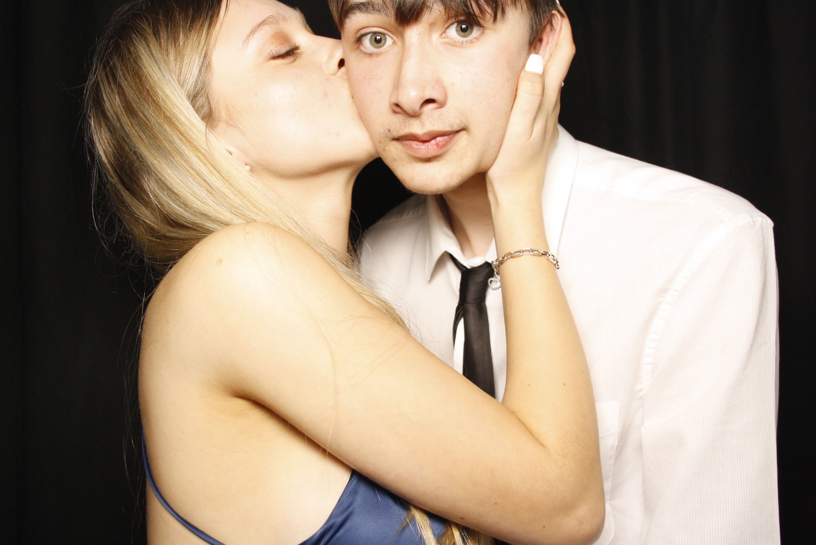 Whitby Collegiate School Ball - 2022 | View more photos from the event at wgtngallery.classicphotobooths.co.nz/u/wgtncpbgallery/Whitby-Collegiate-School-Ball-2022